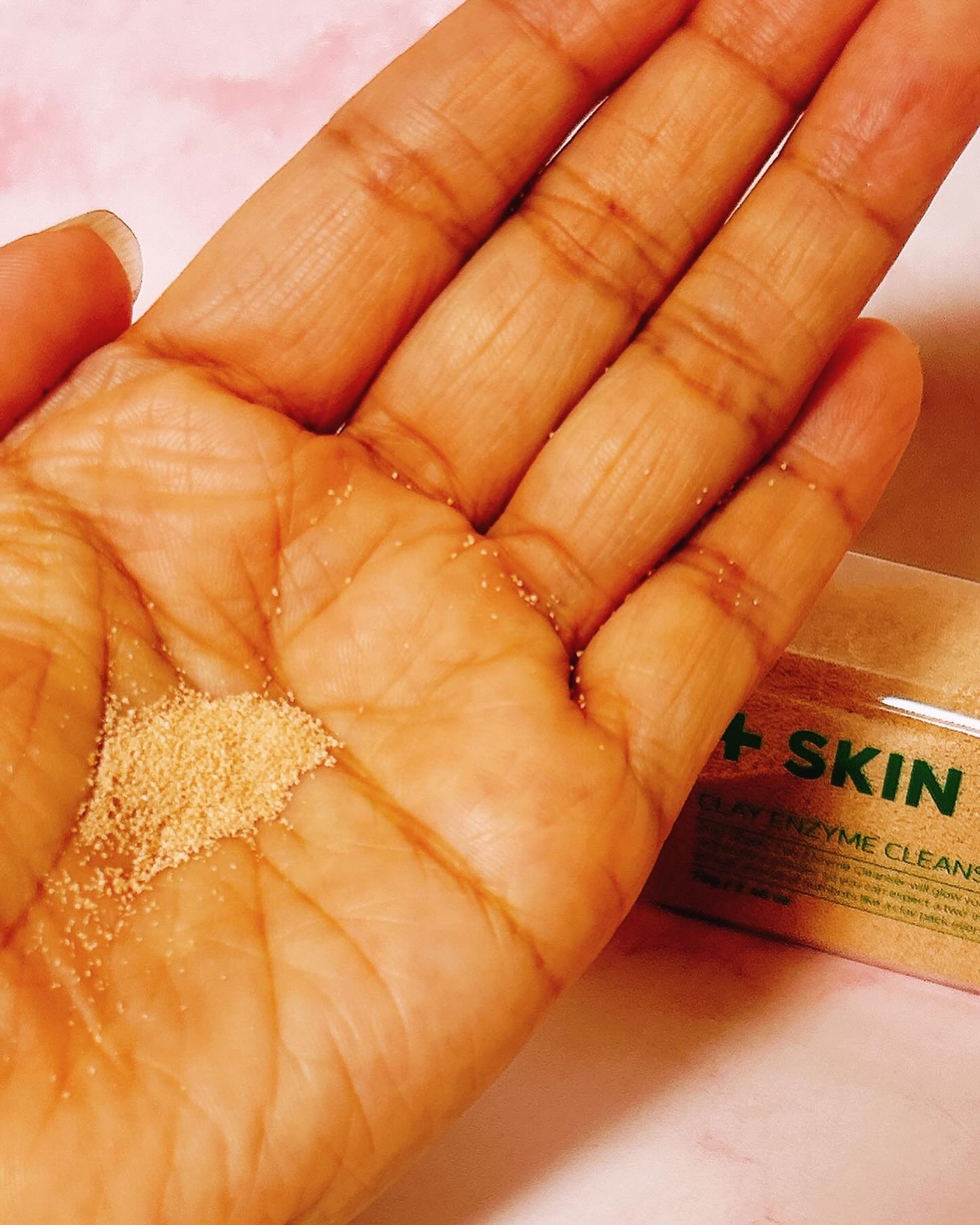 SKIN SIGNAL ピンククレイ酵素クレンザーのクチコミ「ナチュラルダーマケアブランドのSKIN SIGNAL
スキンシグナルの人気製品はクレイ酵素クレ.....」（2枚目）