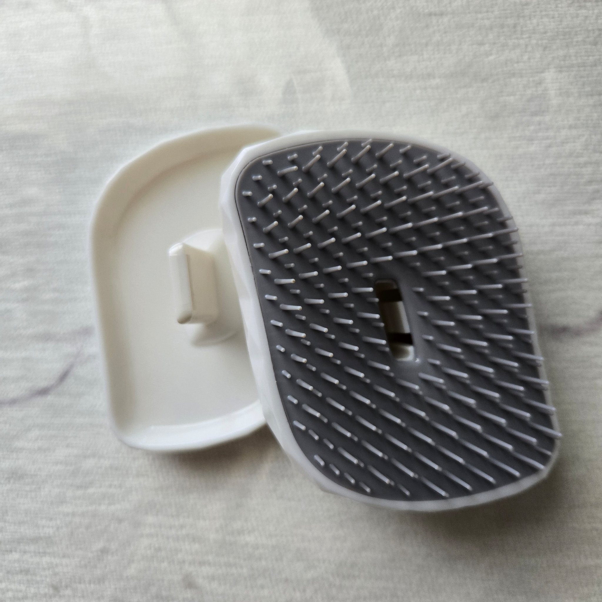 U-ni ダイヤカットヘアブラシ/GLOBAL JAPAN/ヘアブラシを使ったクチコミ（3枚目）