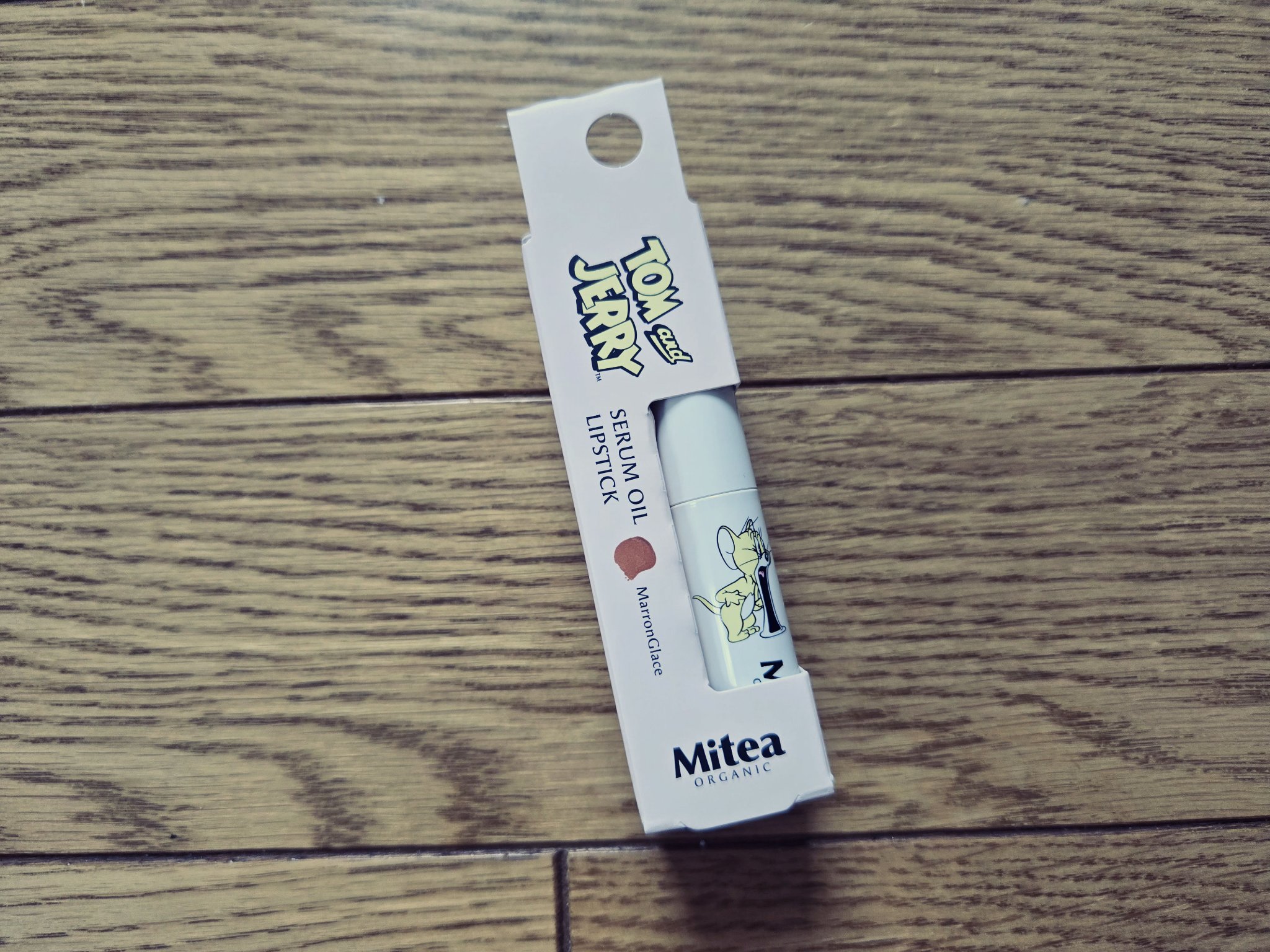 セラムオイルリップスティック  トムとジェリー限定デザイン（マロングラッセ）/ミティア オーガニック/口紅を使ったクチコミ（1枚目）