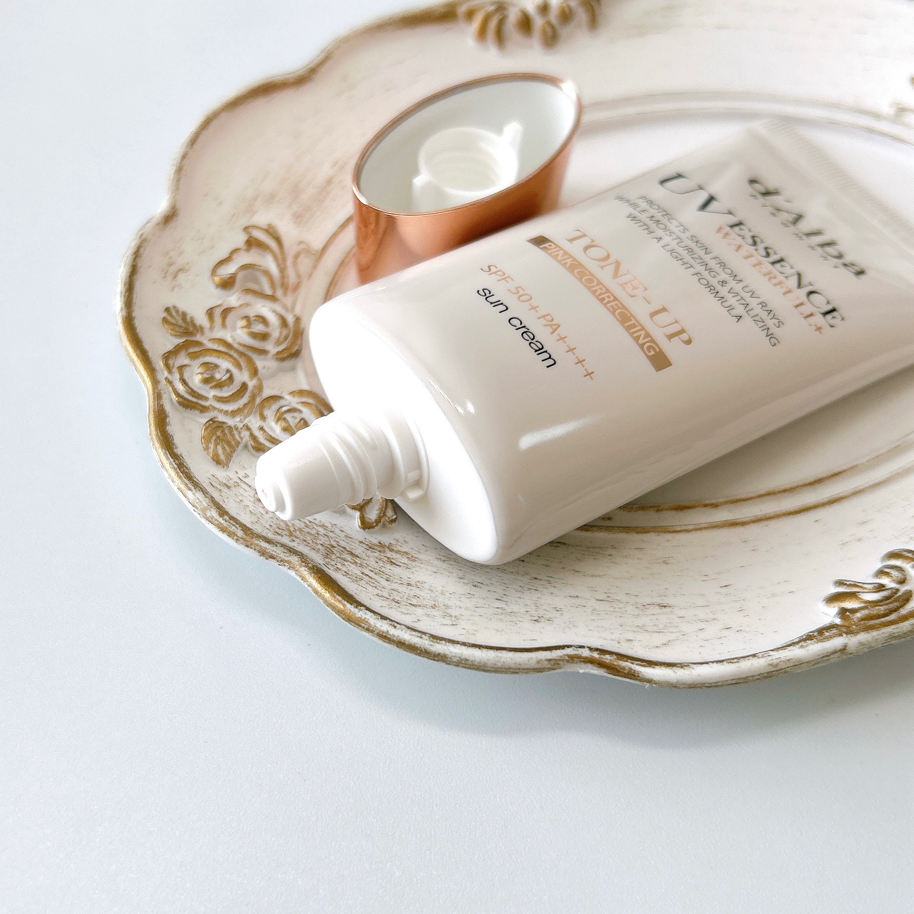 ウォータフルトーンアップサンクリーム/ダルバ/日焼け止めクリームを使ったクチコミ（2枚目）