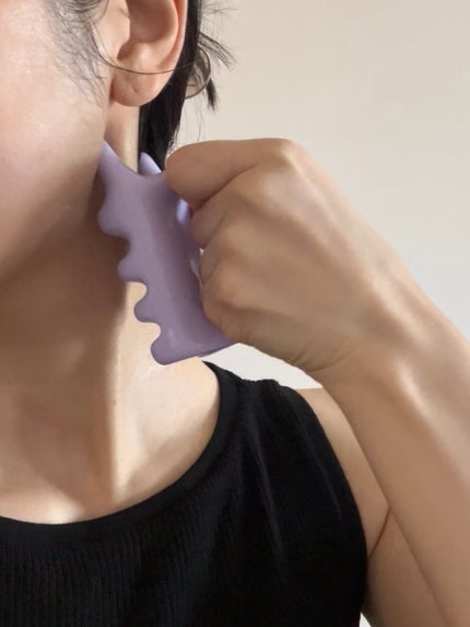 fillimilli フェイス&ボディマッサージャーのクチコミ「⭐️ fillimilli
フェイス&ボディマッサージャー
独特な形だが、握りやすく持ち手が.....」(3枚目)