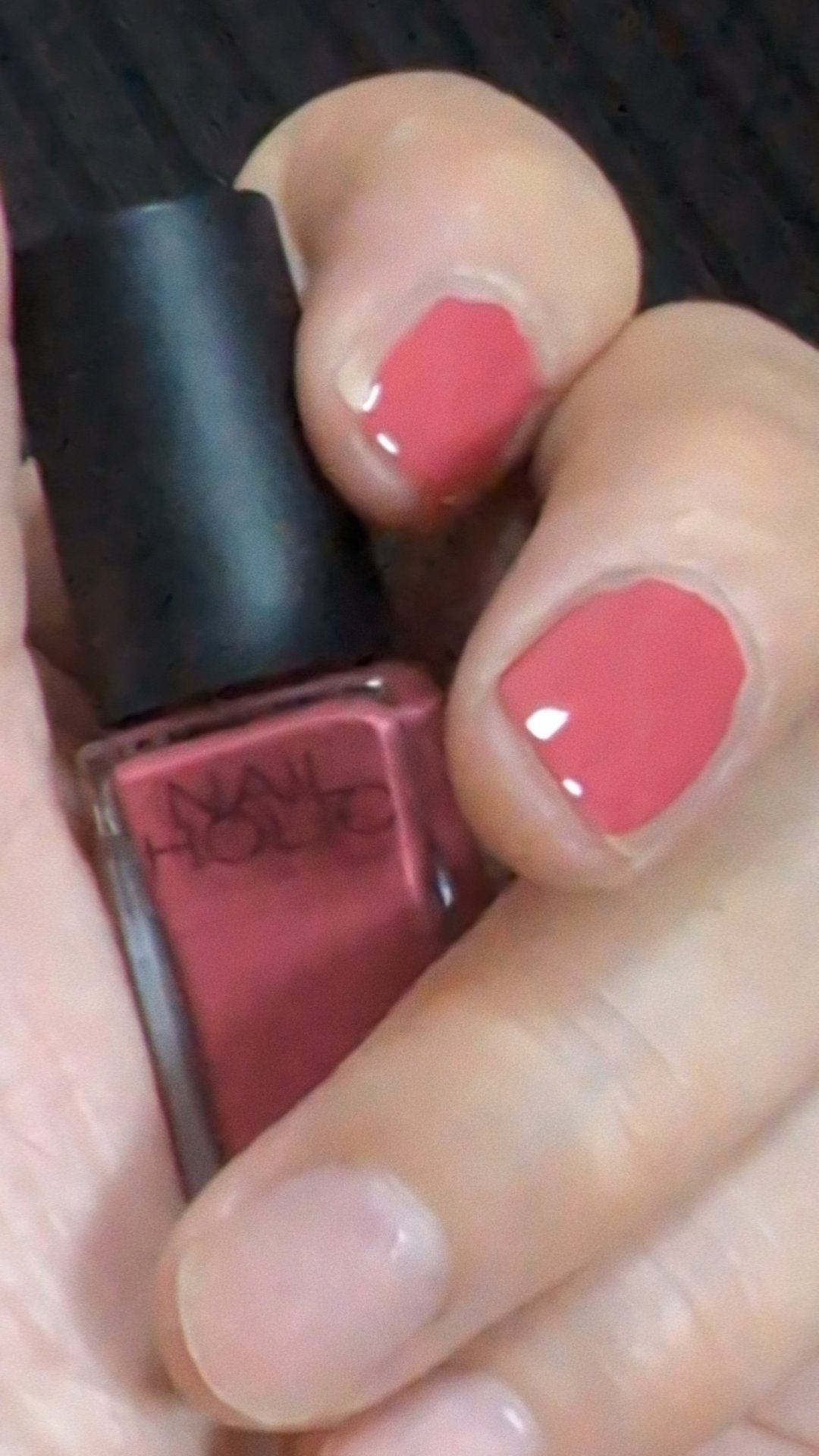 ネイルホリック RO601/ネイルホリック/マニキュアを使ったクチコミ（3枚目）