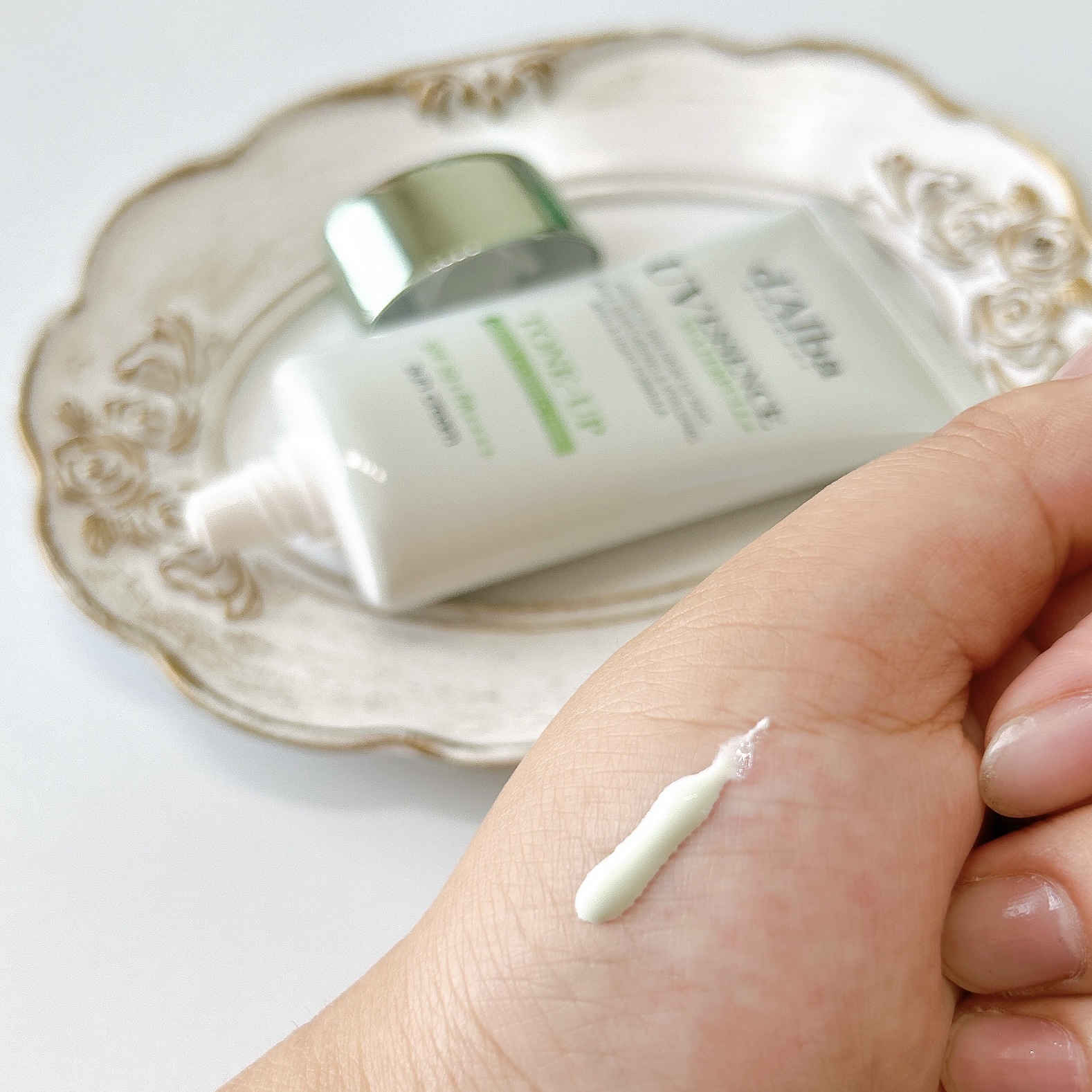 クリーンティーツリーリポソームトーンアップサンクリーム（グリーン）/ダルバ/日焼け止めクリームを使ったクチコミ（3枚目）