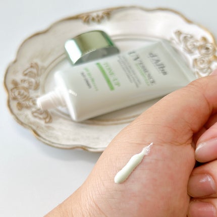 クリーンティーツリーリポソームトーンアップサンクリーム(グリーン)/ダルバ/日焼け止めクリームを使ったクチコミ(3枚目)