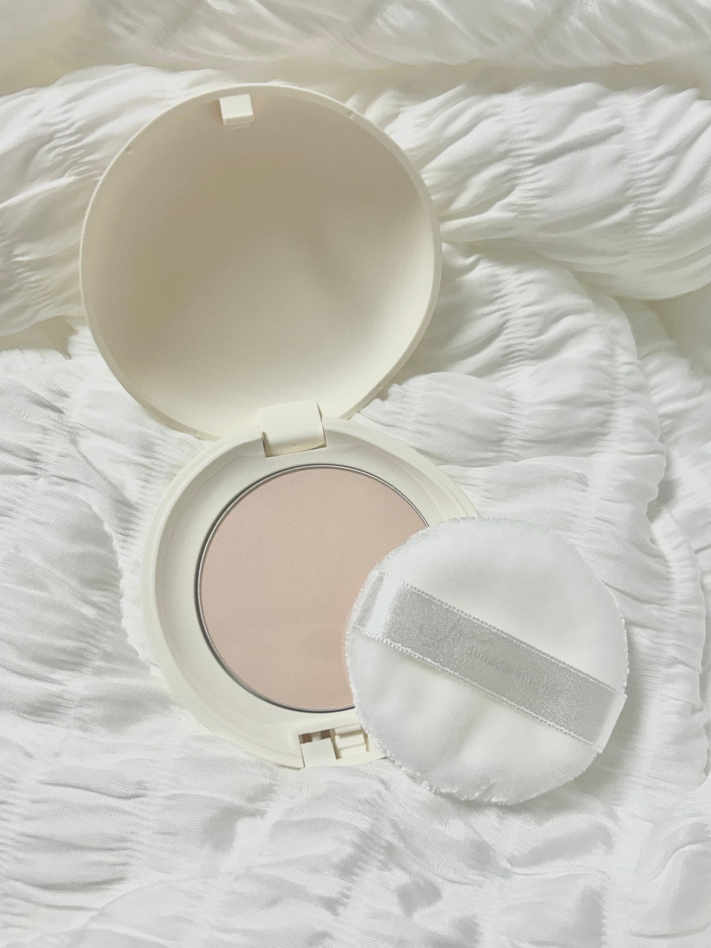 サナ 素肌記念日 薬用スキンケアパウダー ACホワイト【医薬部外品】/素肌記念日/プレストパウダーを使ったクチコミ(2枚目)