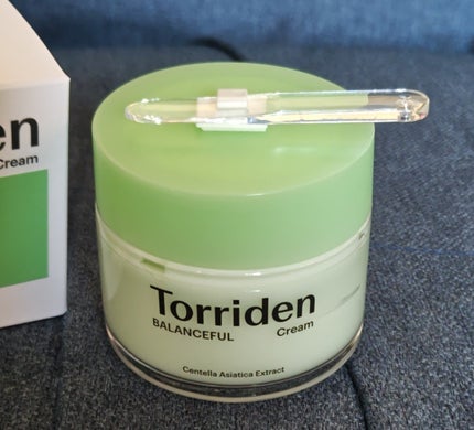 コードフック〈平型〉 粘着テープ式(18個入)/DAISO/その他を使ったクチコミ(1枚目)