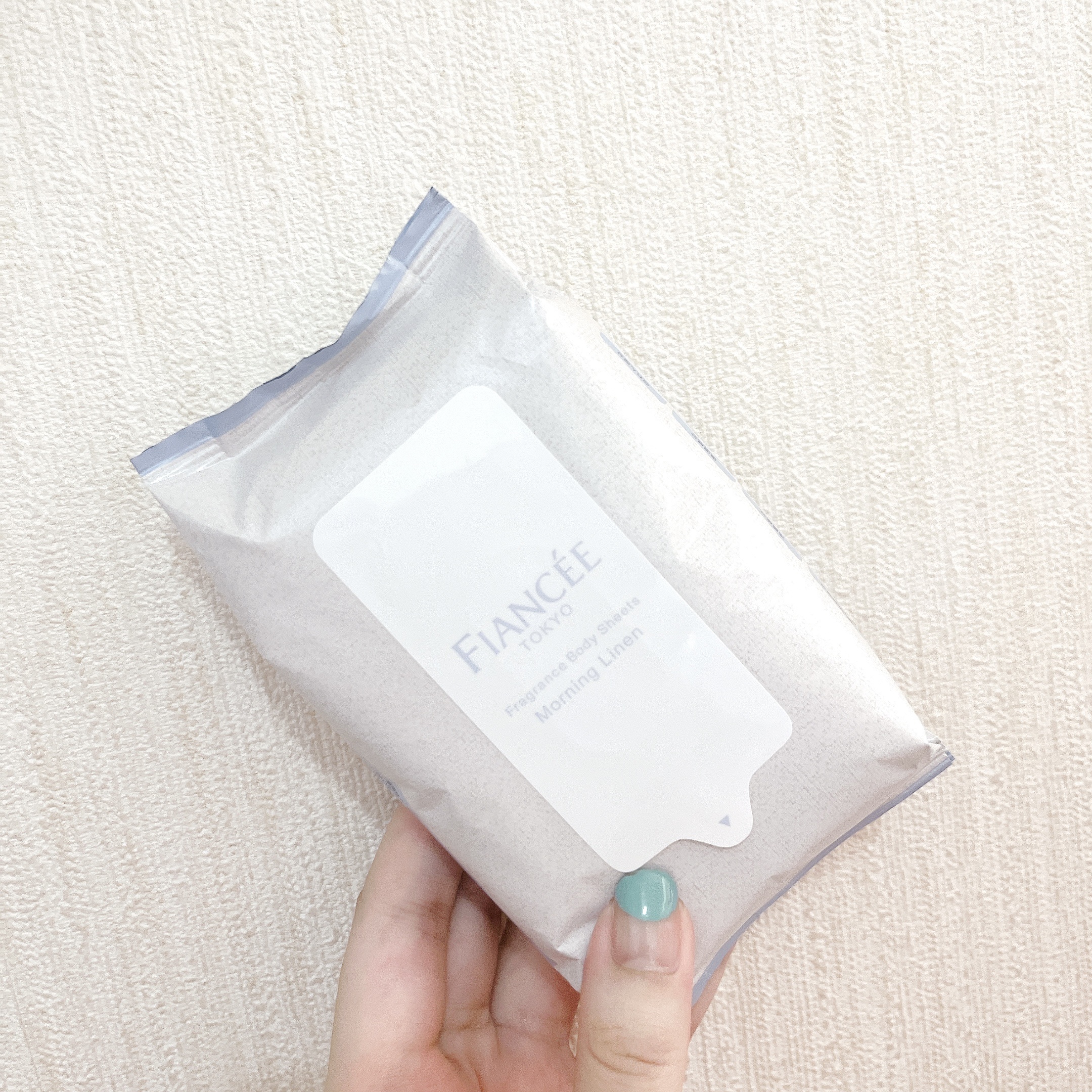 フレグランスボディシート モーニングリネン/フィアンセ/ボディシートを使ったクチコミ（3枚目）