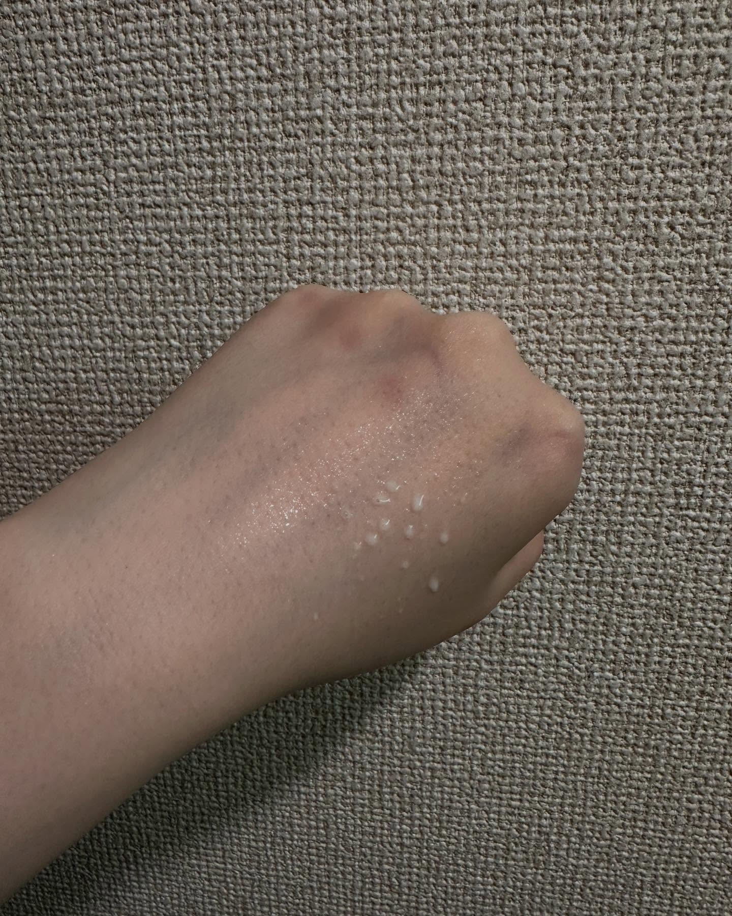 CNP ダーマアンサー スキン ブースティング セラム ミスト/CNP Laboratory/ミスト状化粧水を使ったクチコミ（3枚目）