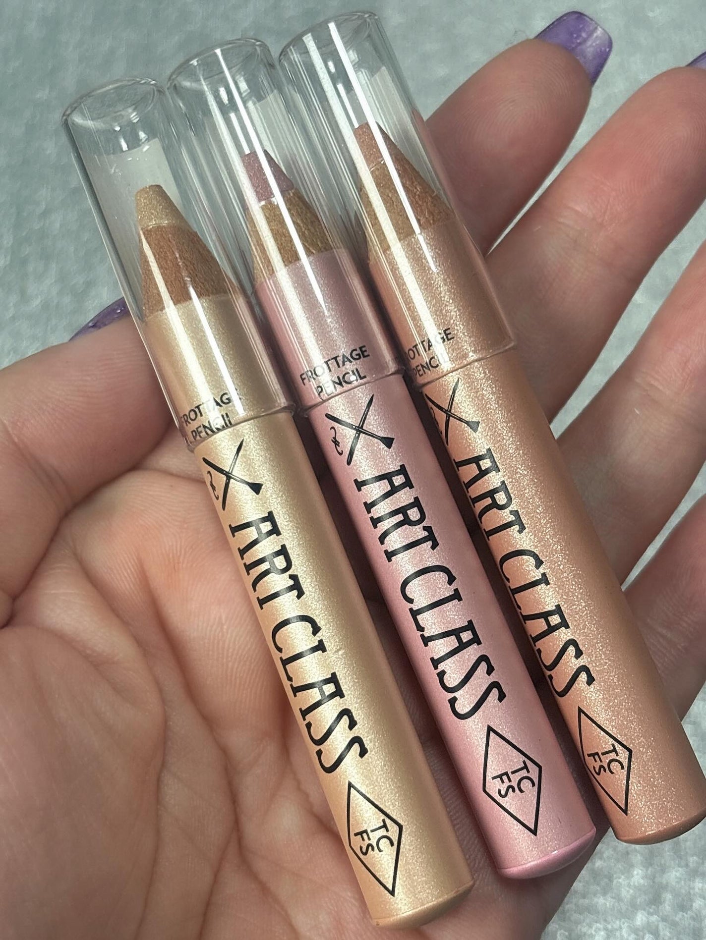 アートクラス フロッタージュペンシル/too cool for school/スティックアイシャドウを使ったクチコミ(4枚目)