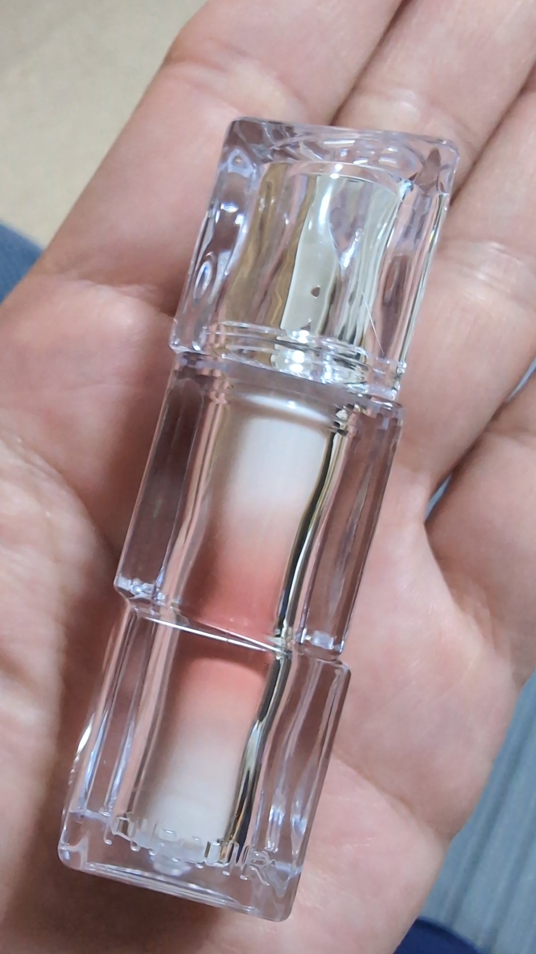 ウォーターリズムグロウティント 25 NUTTY PINK（ミニ） /TIRTIR(ティルティル)/リップティントを使ったクチコミ（3枚目）