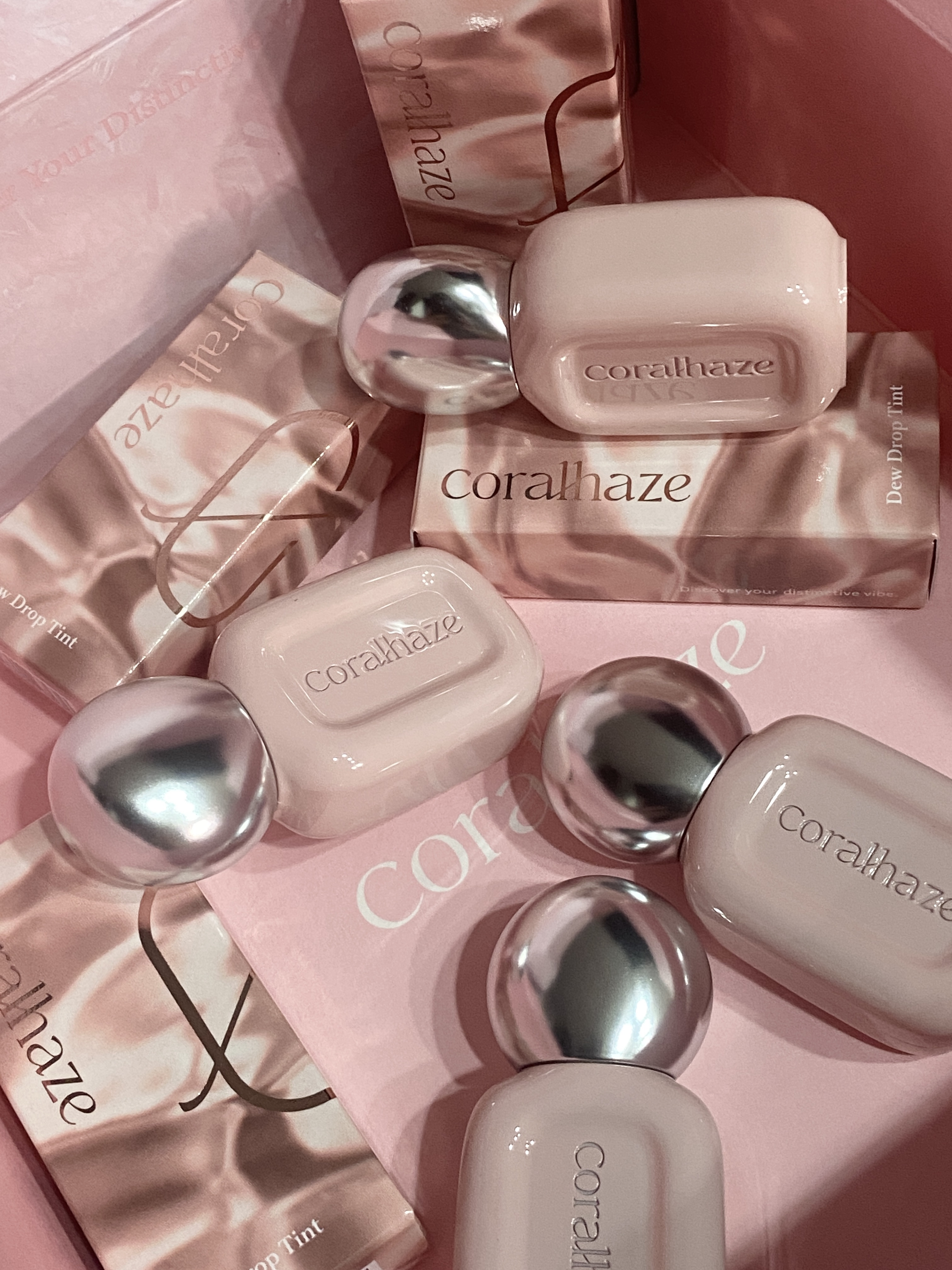 南京錠リップがバズったコーラルヘイズから待望の新リップが登場するよ꒰⑅ˊ͈ ˙̫ ˋ͈⑅꒱ティントとグロスのいいとこどり！？
『デュードロップティント』

全8色

7月24日(木)からはPLAZA一部店舗で、ミニリップがもらえる購入者限定