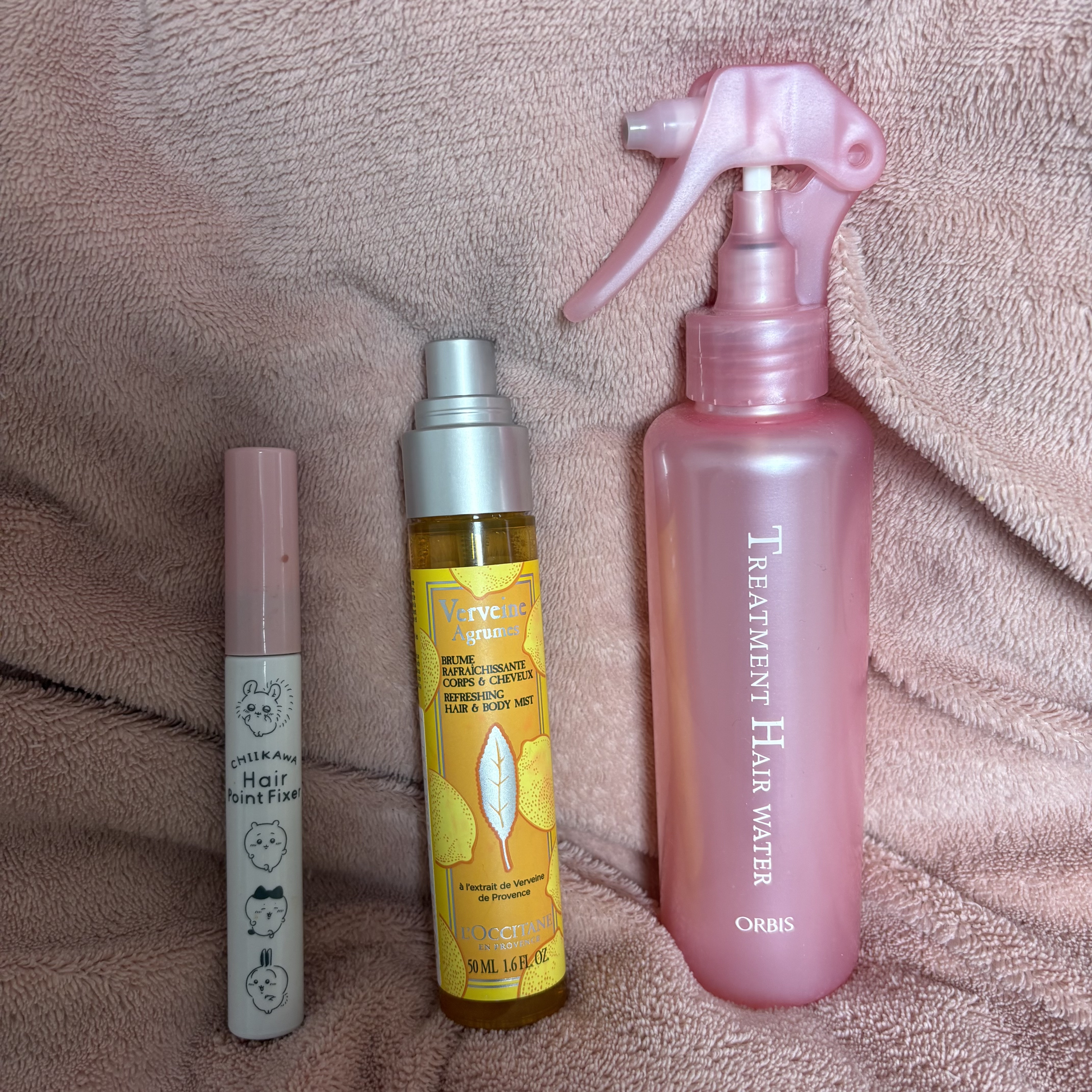 ｡* ❤︎… おすすめヘアケア紹介 …❤︎*。
こんにちは！今回紹介する商品はこちらです💁‍♀️
イベントの #涼しげまとめ髪アレンジ に併せてよくまとめ髪をするときに使っているヘアケアアイテムをレビューさせていただきます！といっても全て