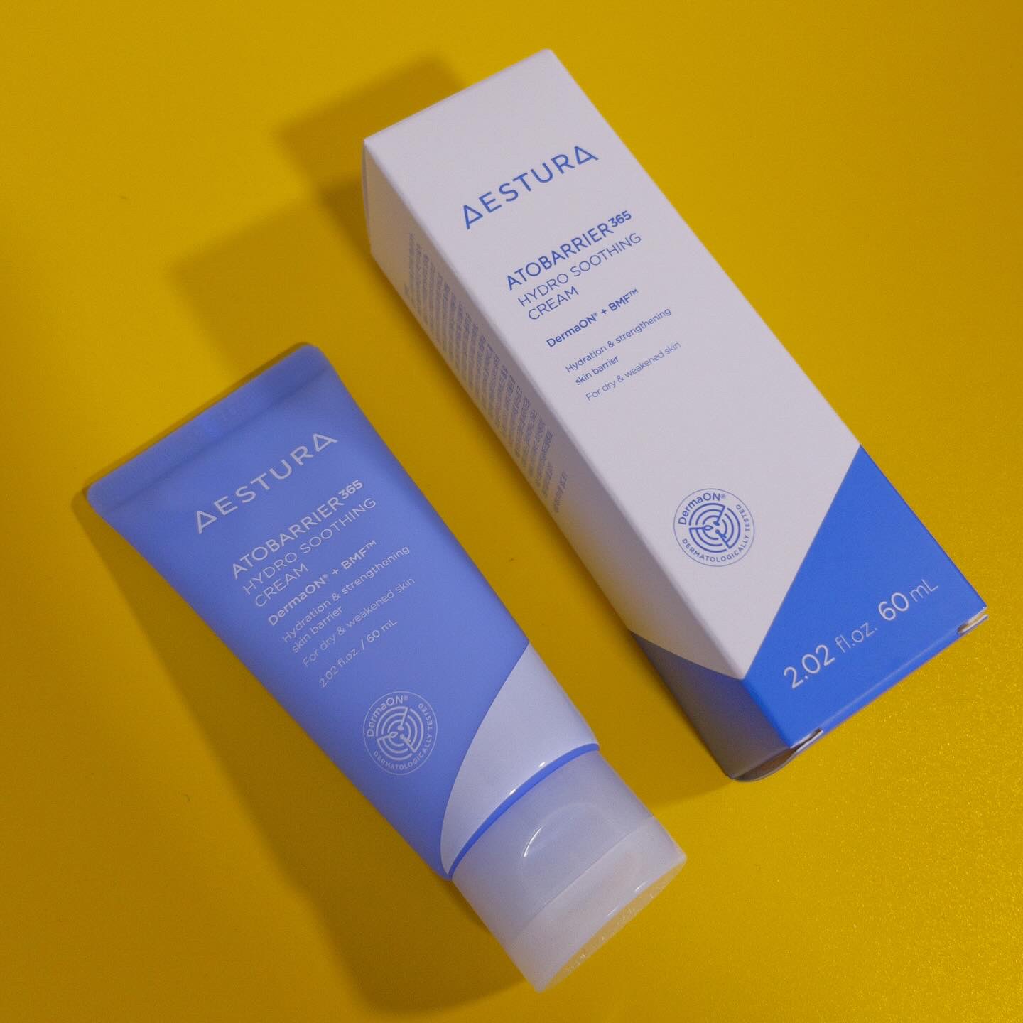 アトバリア365 ハイドロクリーム
60ml / 3,300円（税込）

肌に存在する天然保湿因子に着目した、ベタつかないのに高保湿！なアトバリア365 ハイドロクリームをモニターさせていただきました。

肌にある天然保湿因子に着目したAE