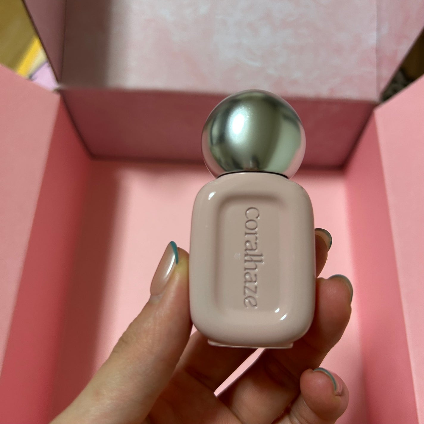 名無しのコスメ好きさん on LIPS 「推しのボムギュみたいな、透き通るツヤ感にキュン。40代に入って..」(2枚目)