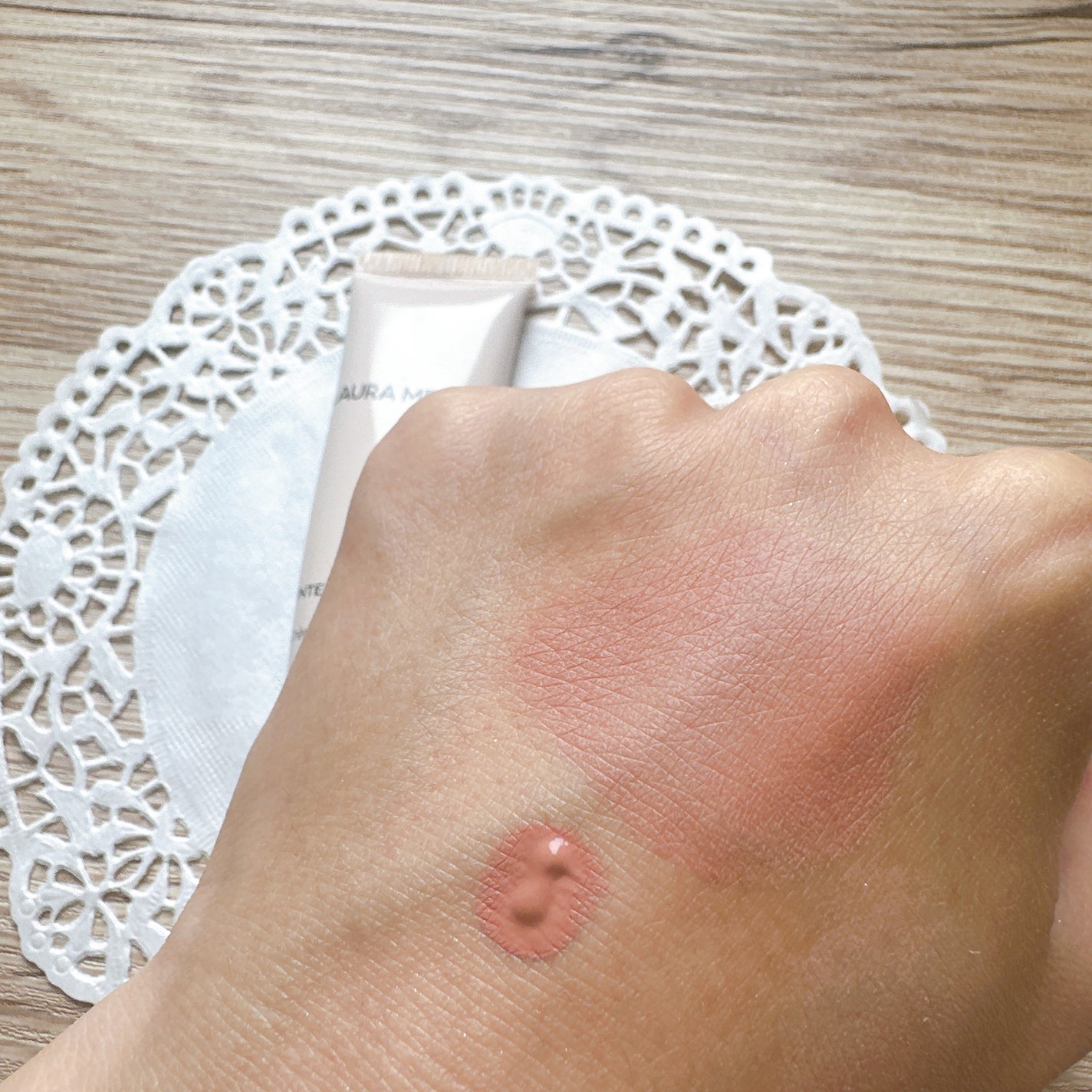 ティンティド モイスチャライザー ブラッシュ/ローラ メルシエ/ジェル・クリームチークを使ったクチコミ(4枚目)