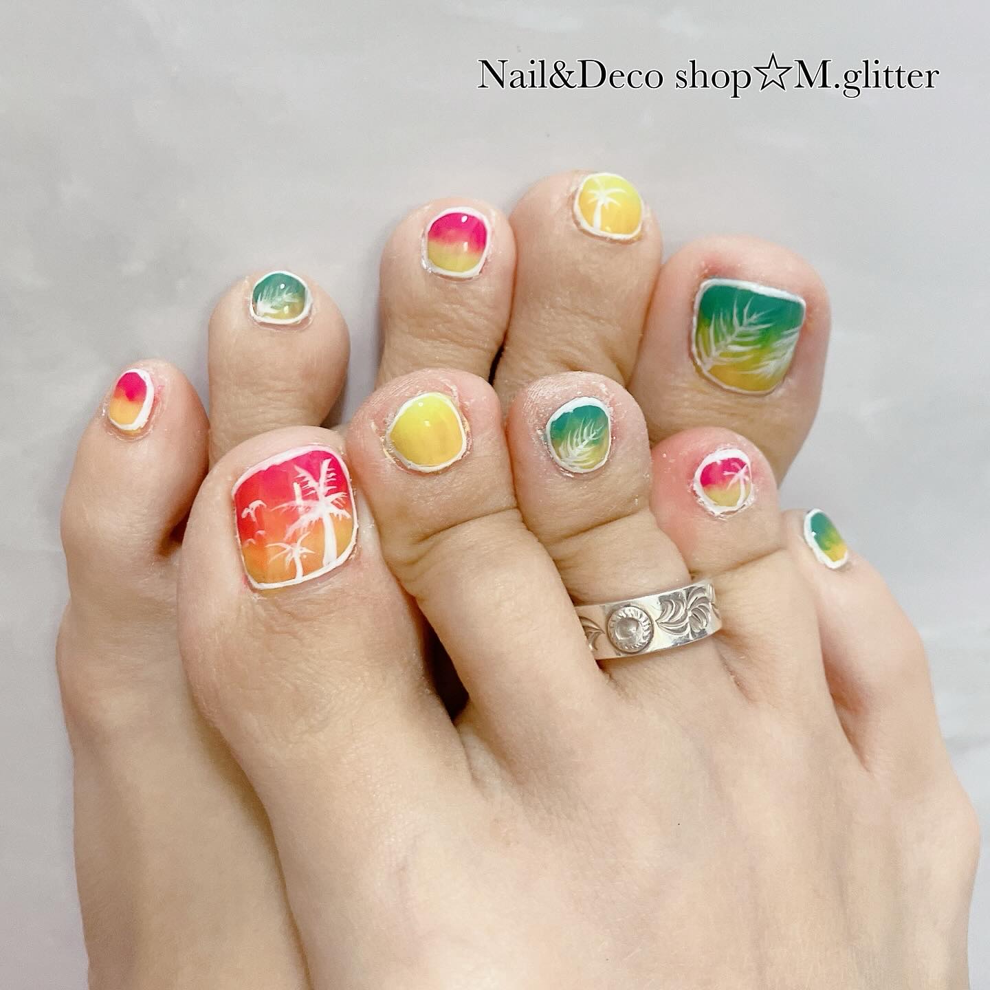 カラーEX　ライナーシリーズ L05 ライナーホワイト/プリジェル/ジェルネイルを使ったクチコミ（1枚目）