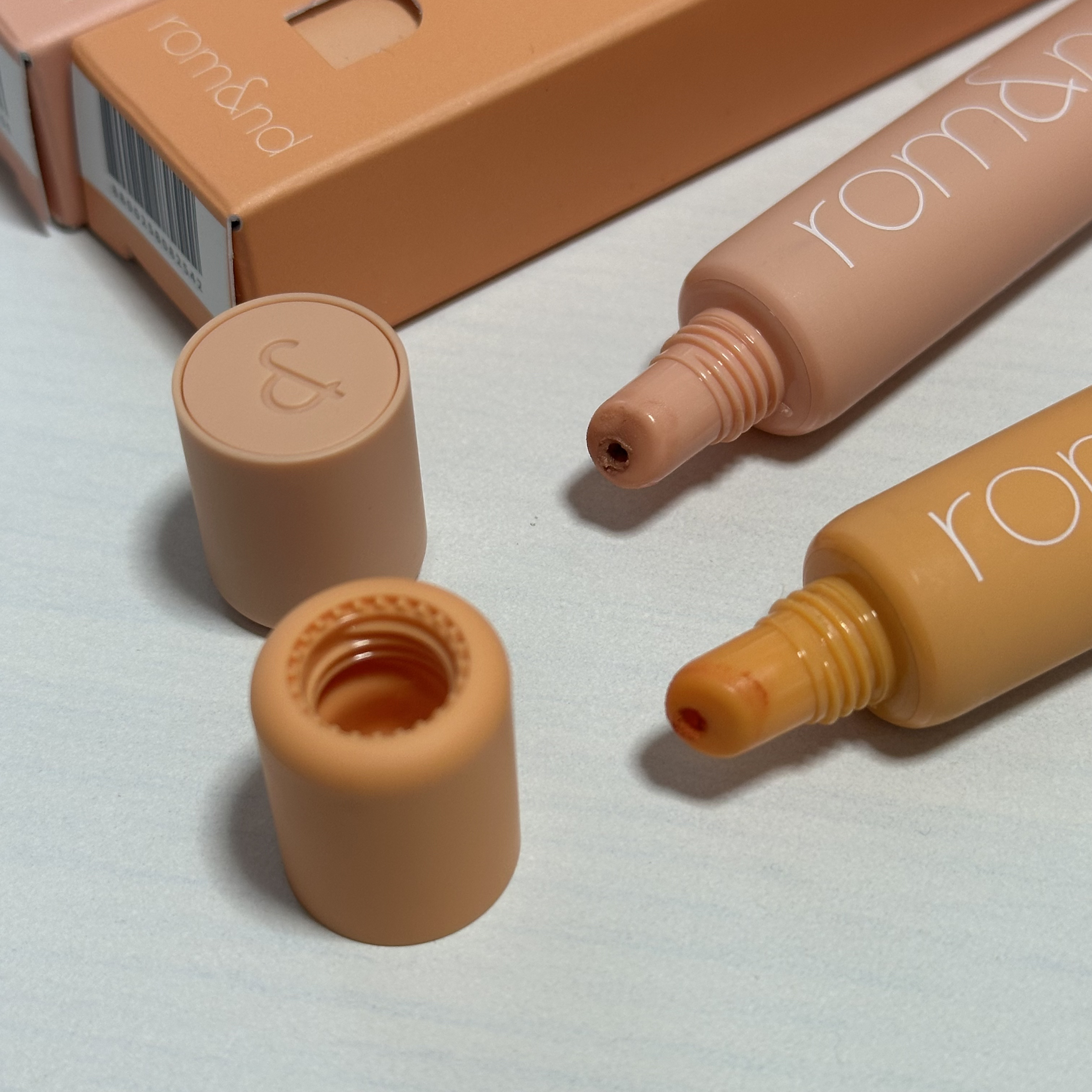 カラーリップマット 07 テディーベージュ/rom&nd/口紅を使ったクチコミ（2枚目）