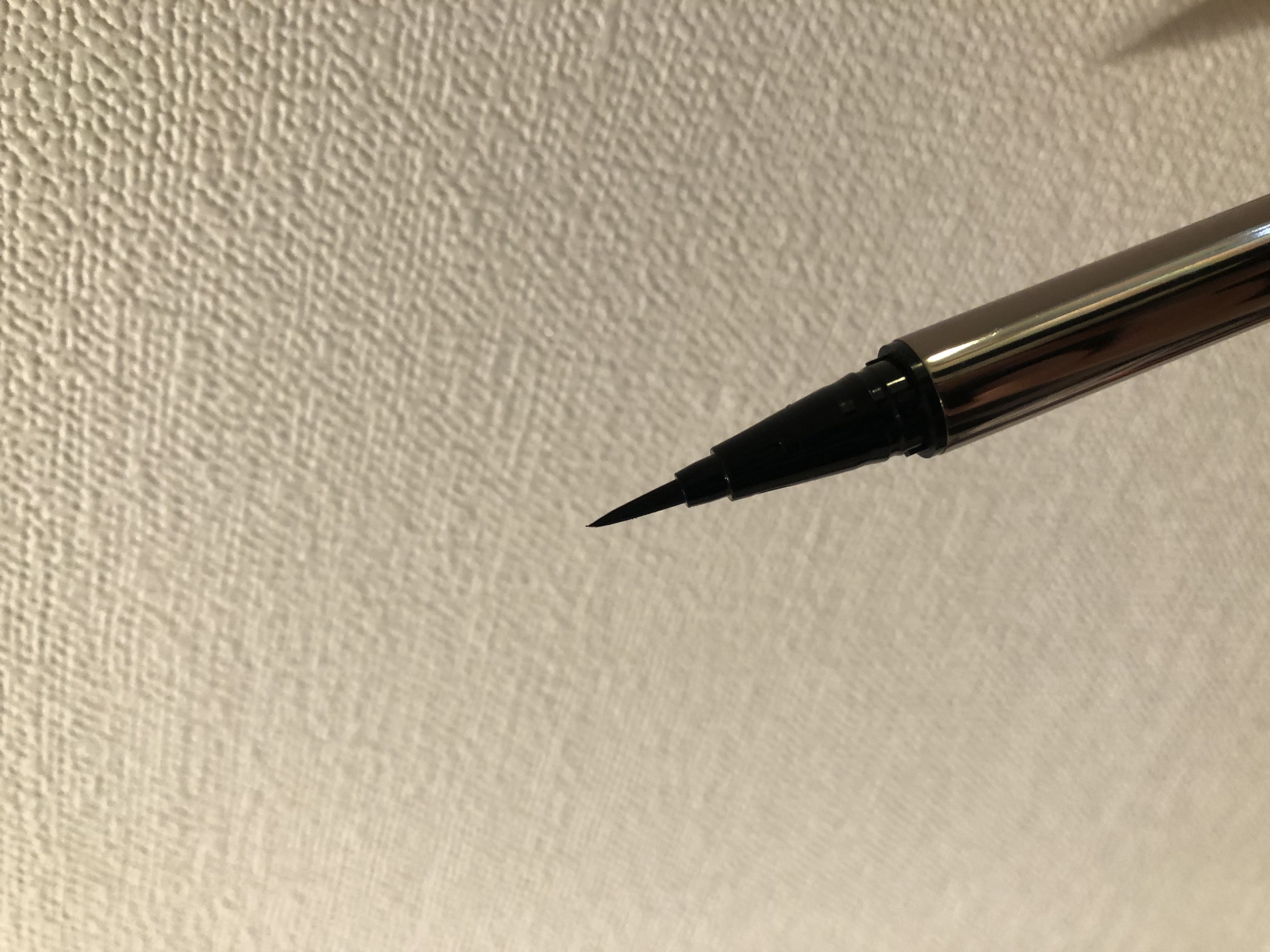 リキッドアイライナーR4/ラブ・ライナー/リキッドアイライナーを使ったクチコミ（2枚目）