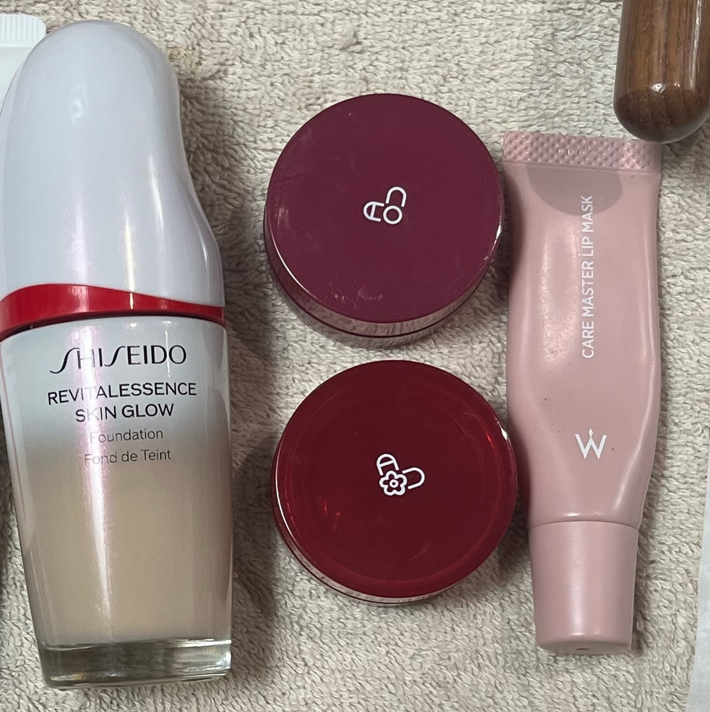 GLOWY TINT BALM/AOU/リップグロスを使ったクチコミ（3枚目）