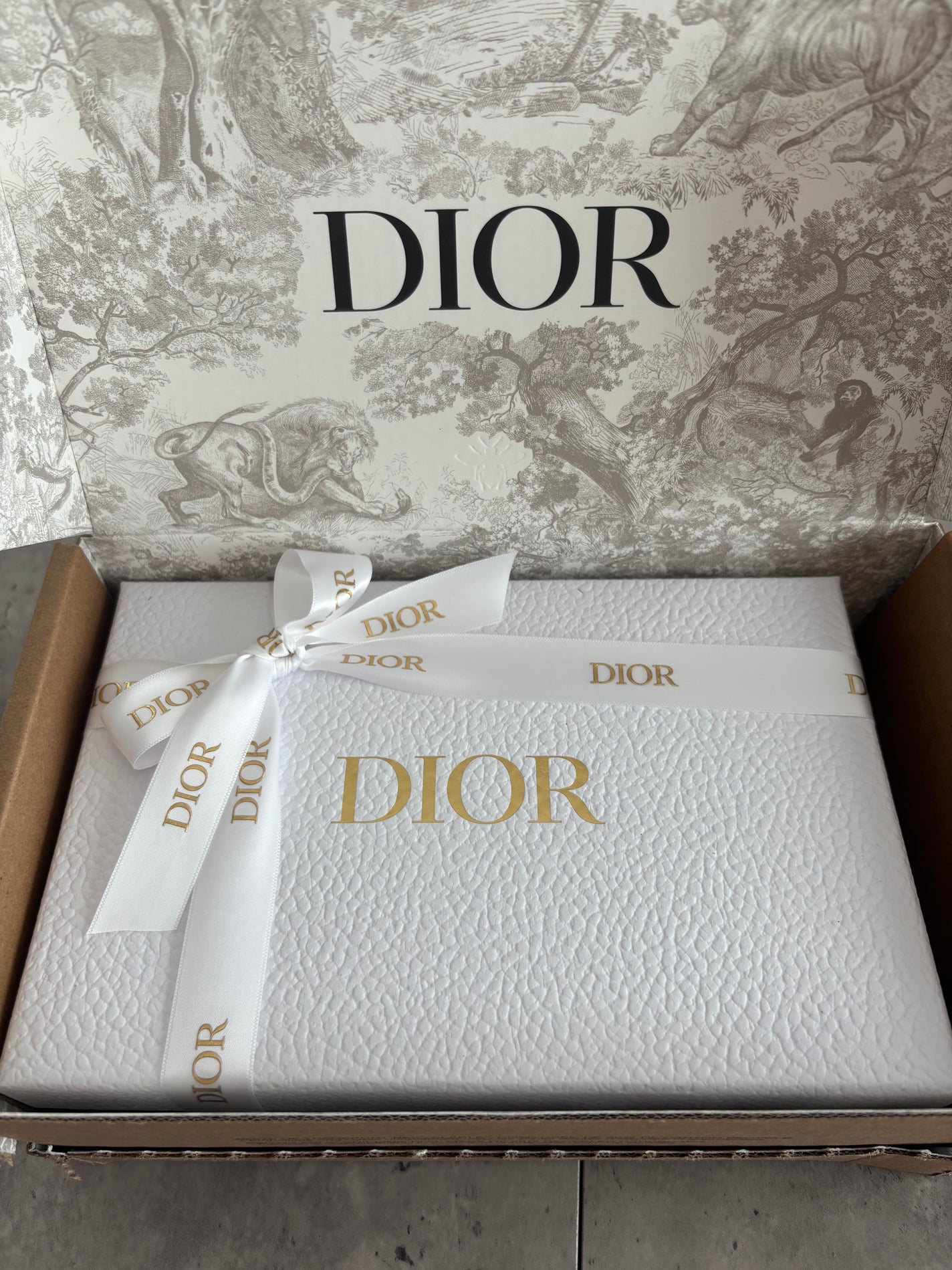 ぷぅぴぃ《紫コス部💜💗》 on LIPS 「💜🩷バックステージロージーグロウスティック063ピンクライラッ..」(5枚目)