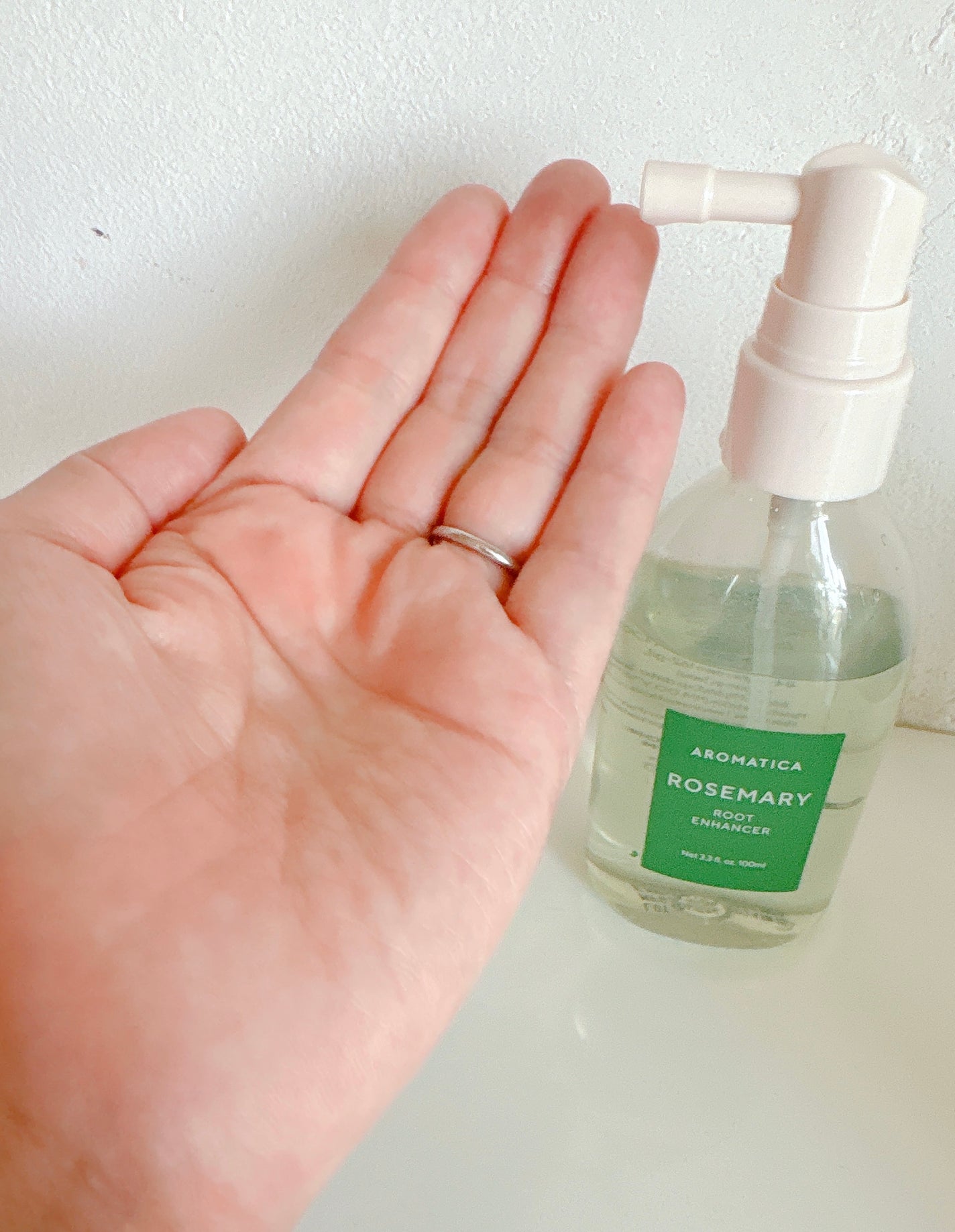 ローズマリー スカルプ スクラブ/AROMATICA/ヘッドスクラブを使ったクチコミ(3枚目)