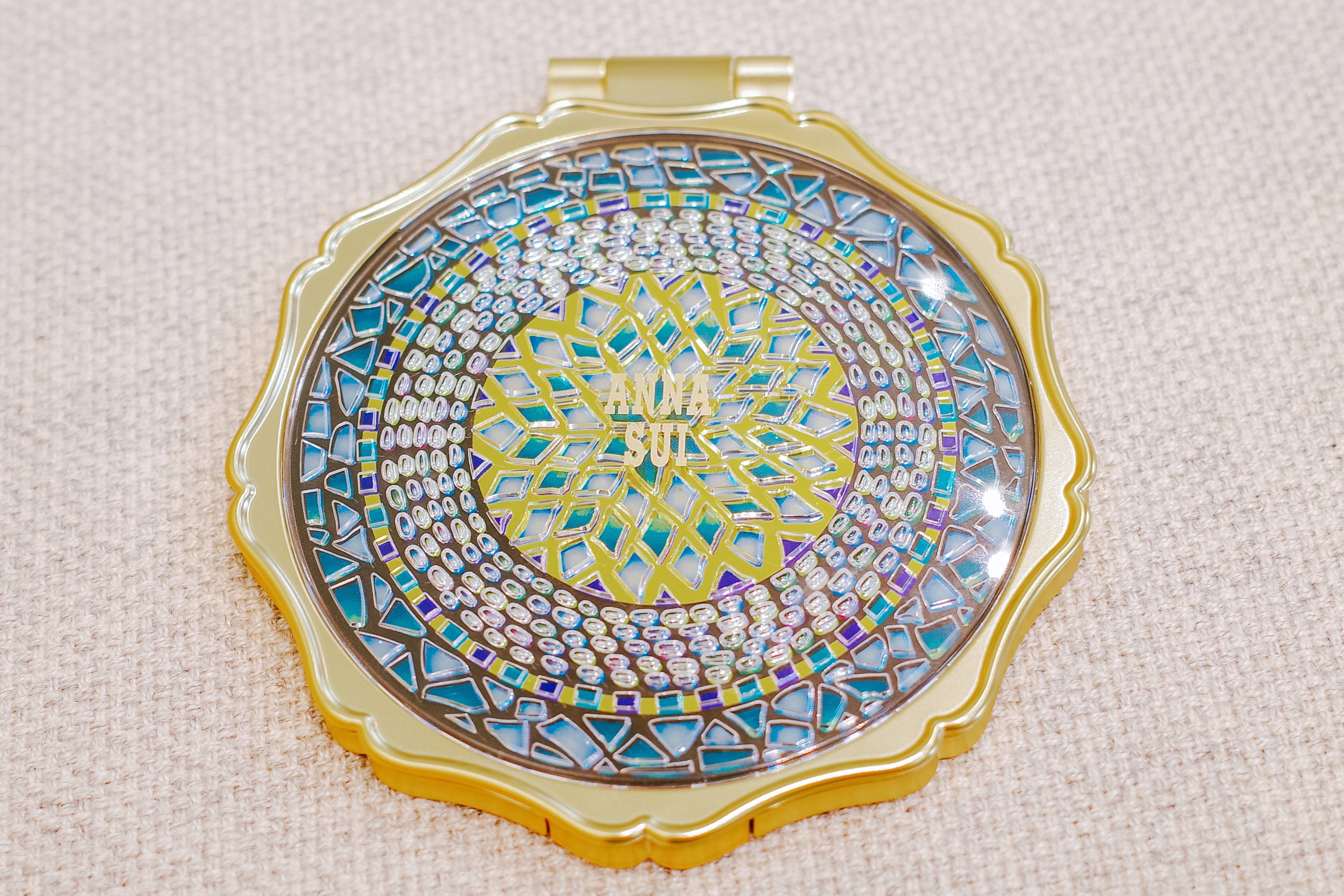 試してみた】ラグジュアリー ビューティ ミラー ANNA SUIのリアルな