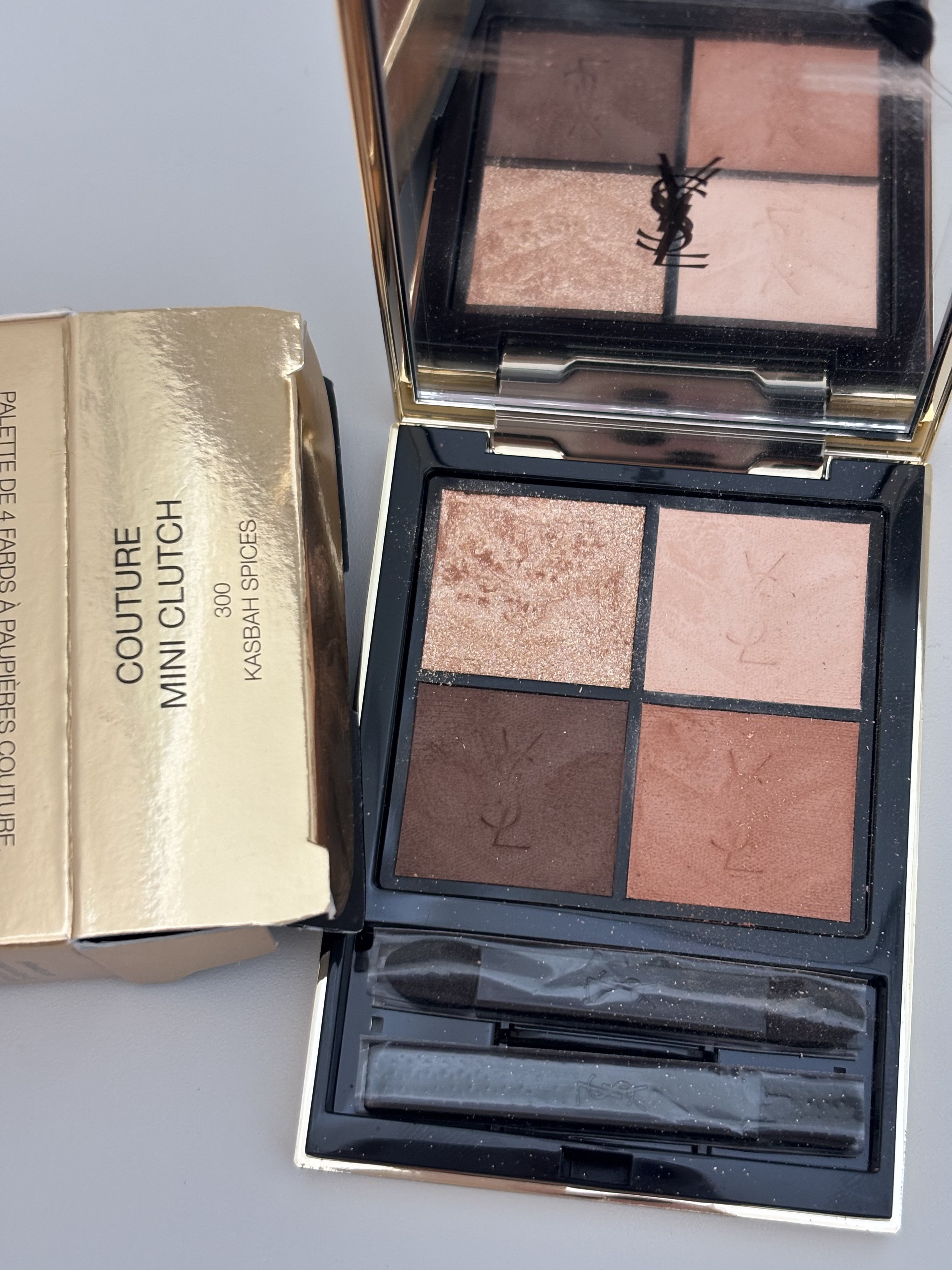 クチュール ミニ クラッチ/YVES SAINT LAURENT BEAUTE/アイシャドウパレットを使ったクチコミ（1枚目）