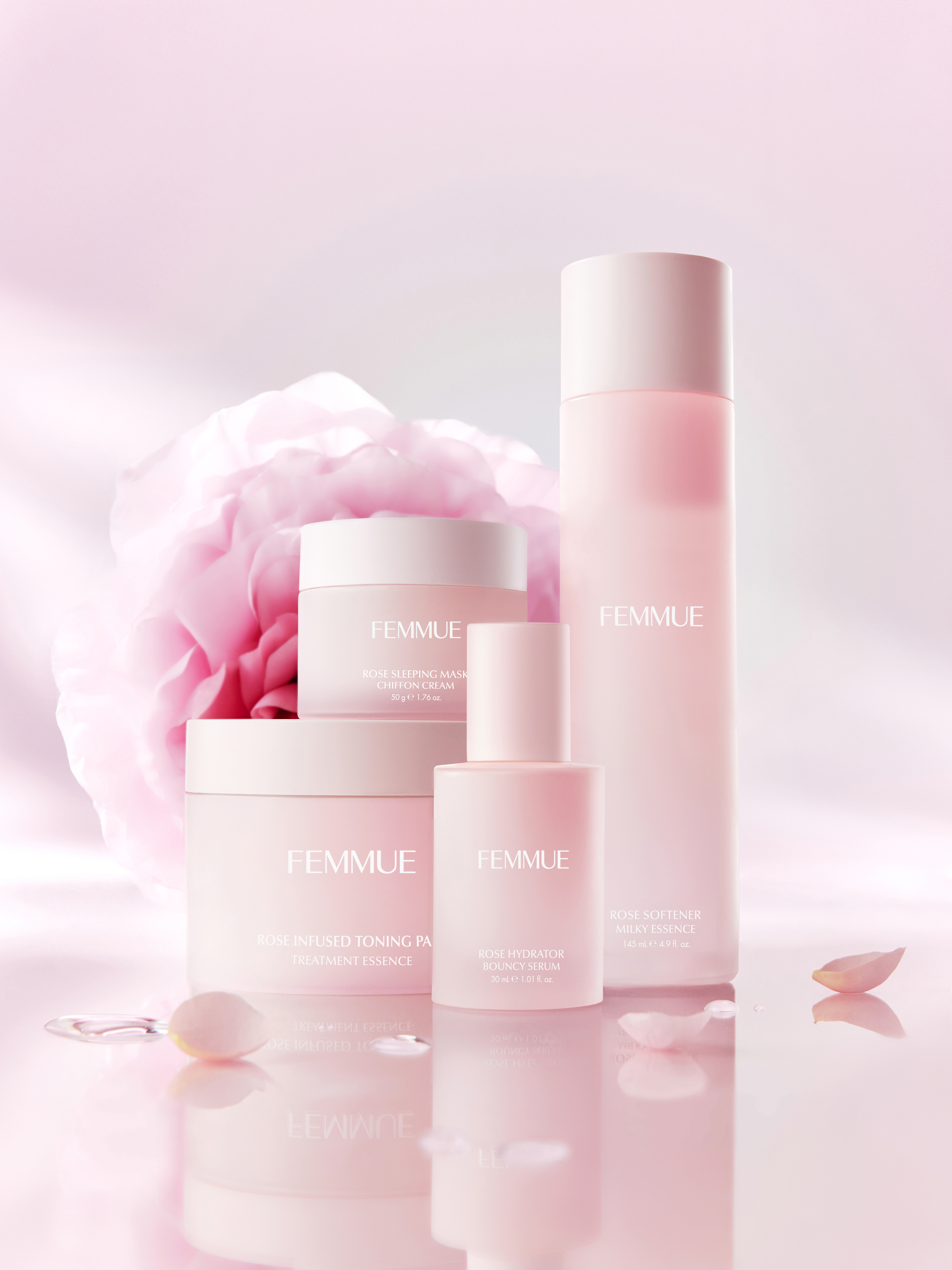 FEMMUEの新スキンケアライン「ブルーミングローズライン」🌹

朝、そっと咲き始めるローズのように、エネルギーを解放し、肌にも美しい花を咲かせよう。
ブルーミングローズラインはいつも通りの日常に、しあわせな気持ちをもたらし、みずみずしく