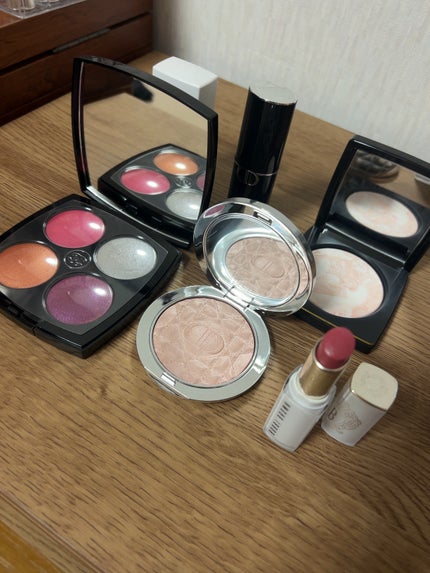 エクストラ カラー シャイン 681 ヌードペタル/BOBBI BROWN/口紅を使ったクチコミ(2枚目)