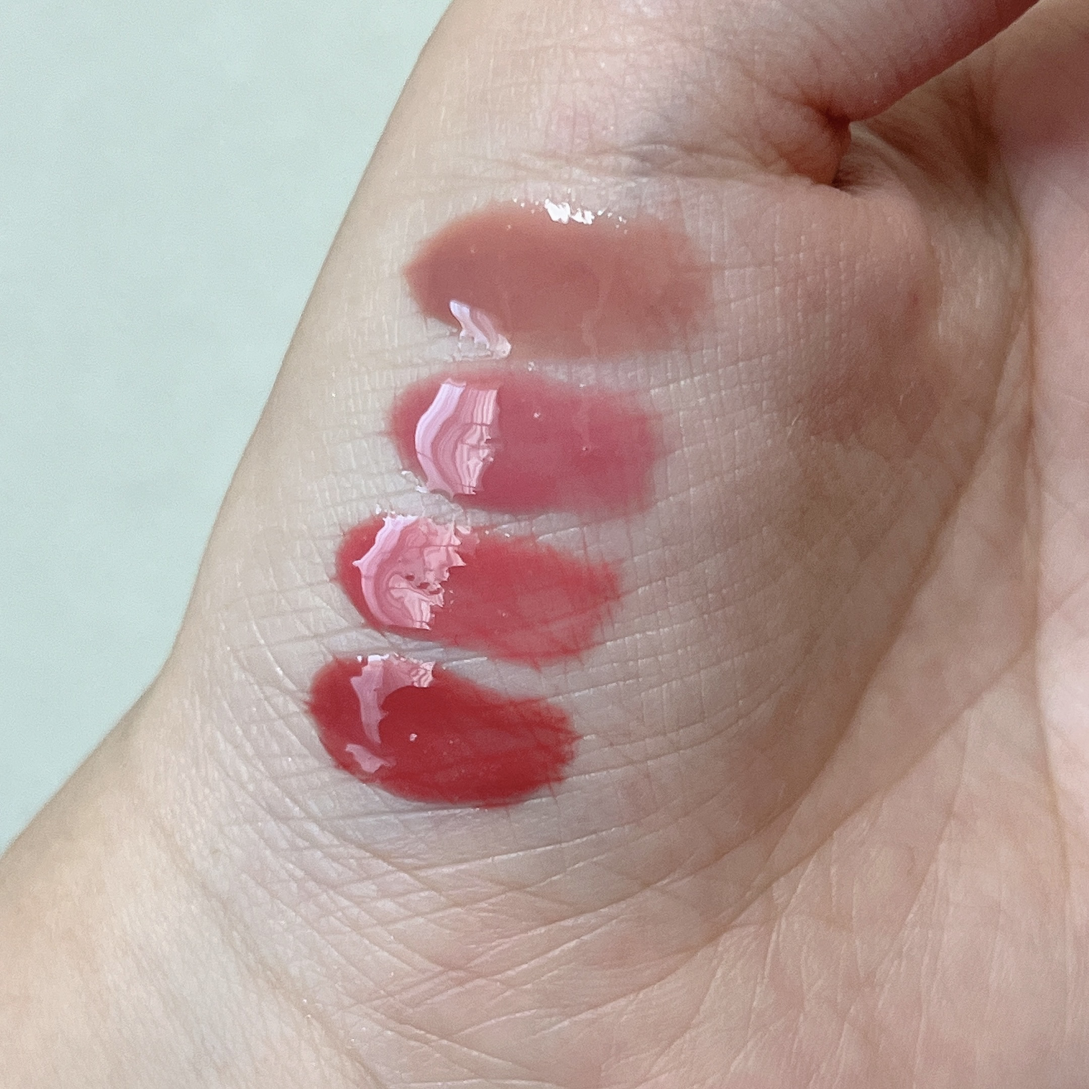 デューステインシアーオーロラグロス/Milk Touch/リップグロスを使ったクチコミ（3枚目）