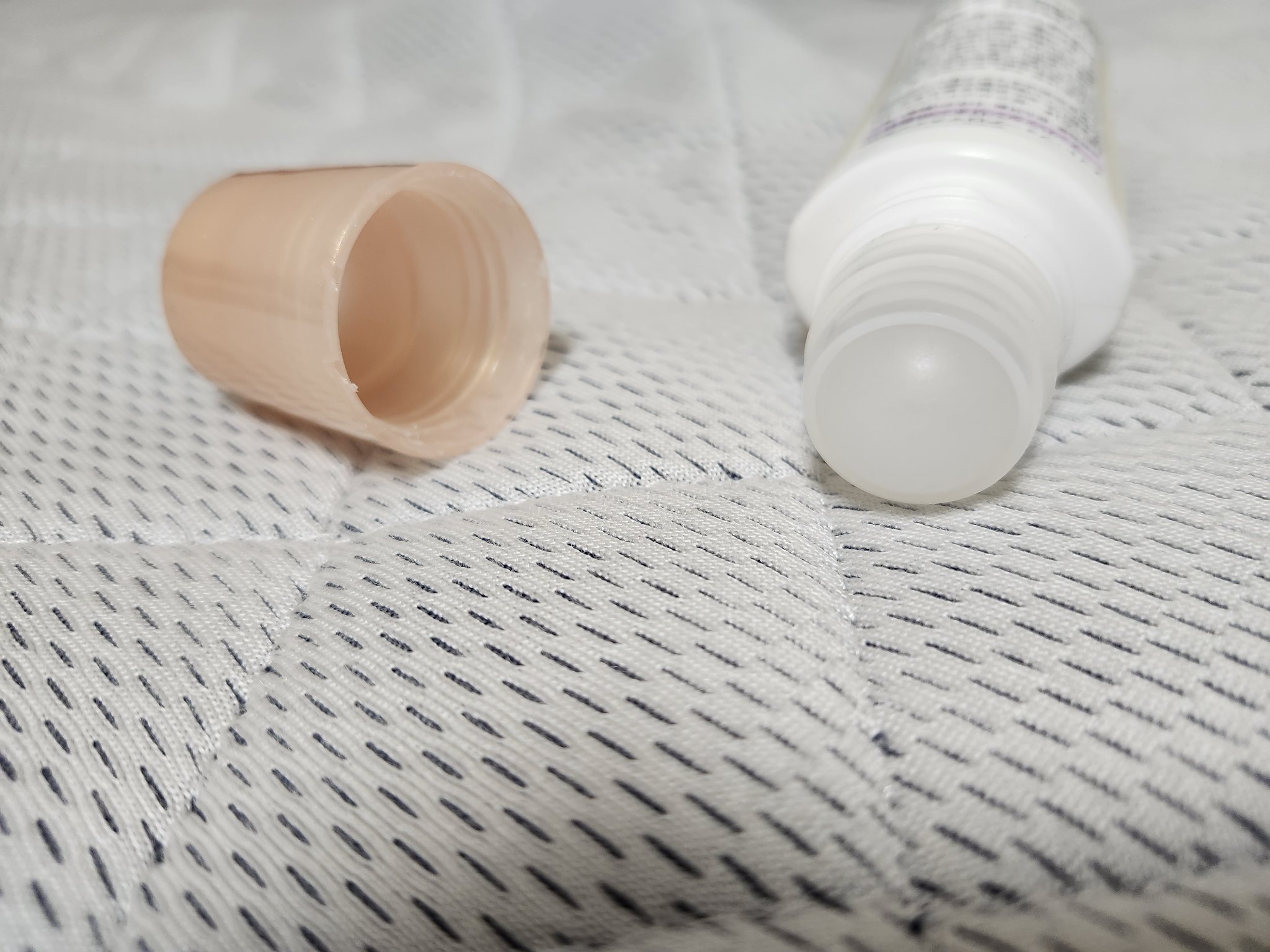 8x4 アロマスイッチ ロールオン マンハッタンリネンの香り/８ｘ４/デオドラント・制汗剤を使ったクチコミ（2枚目）