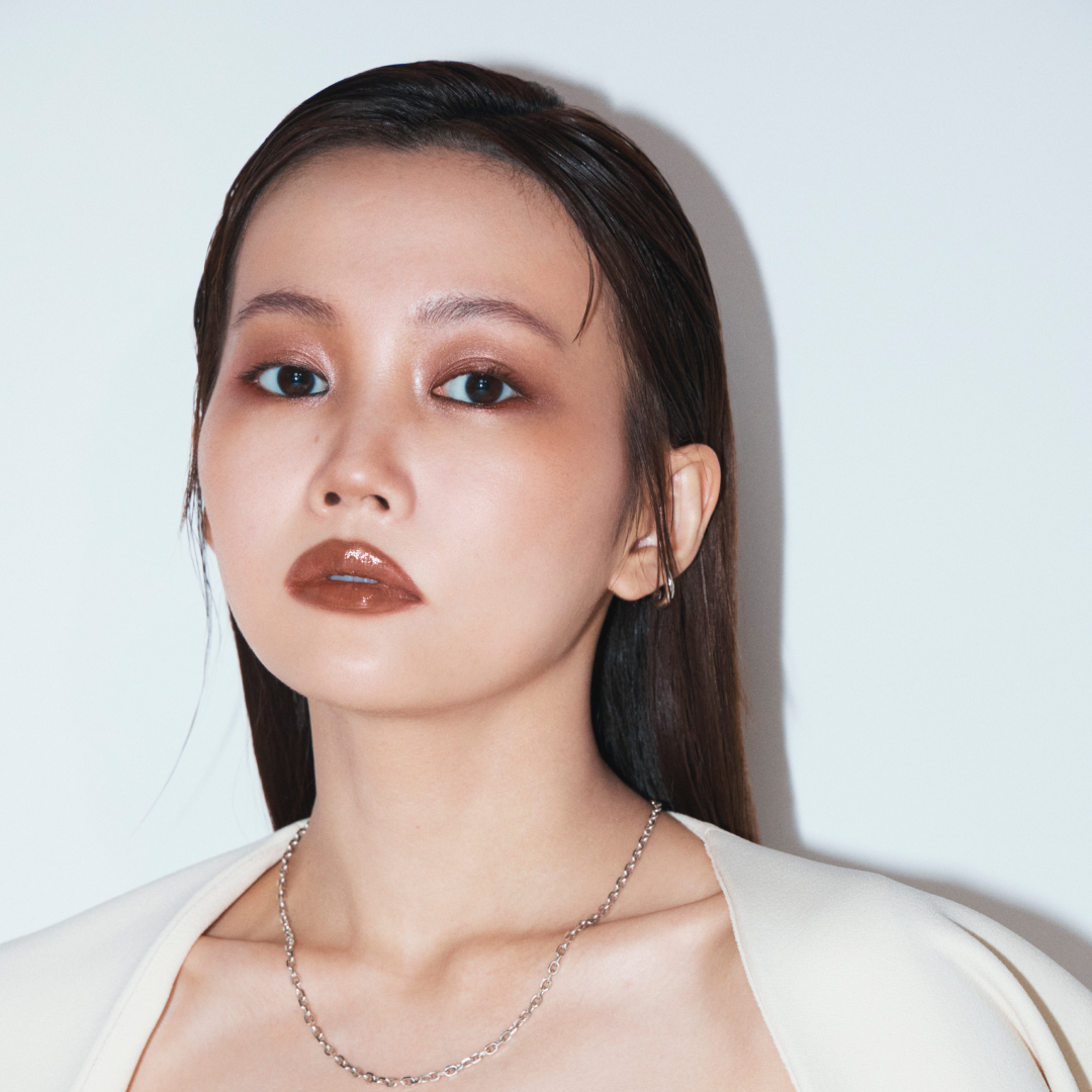 ✨＼いよいよ明日発売開始／⚡️🕰️
【M･A･C × 水越みさとコラボ】「リップ コンボ ブラウン」のご紹介！💌

美容クリエイター・水越みさとさんが、M･A･Cとコラボ！

水越さんが選んだ [ペンシル・リップ・グロス]の3アイテムが