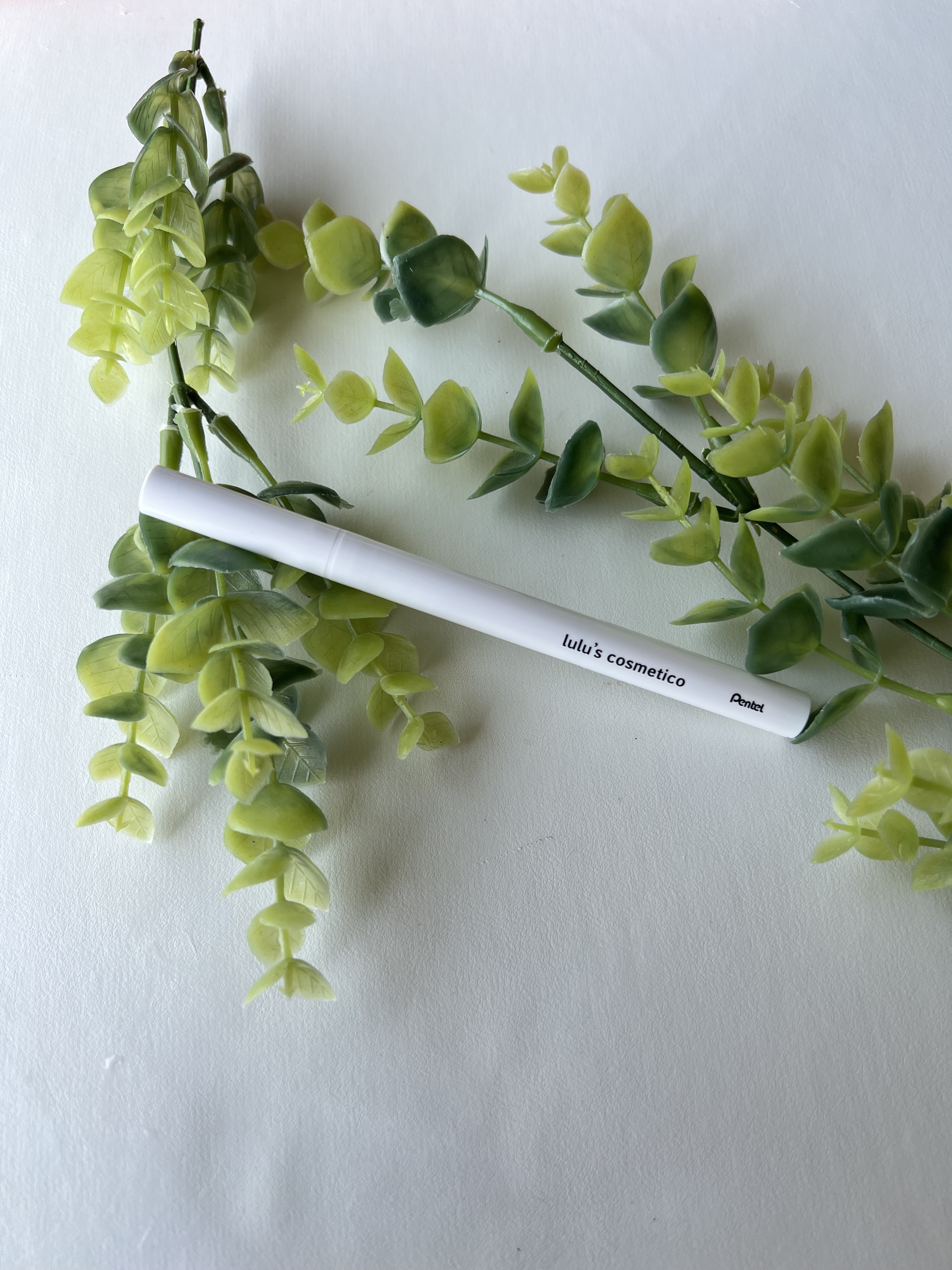 リキッドアイライナー/ルルズコスメティコ/リキッドアイライナーを使ったクチコミ（2枚目）