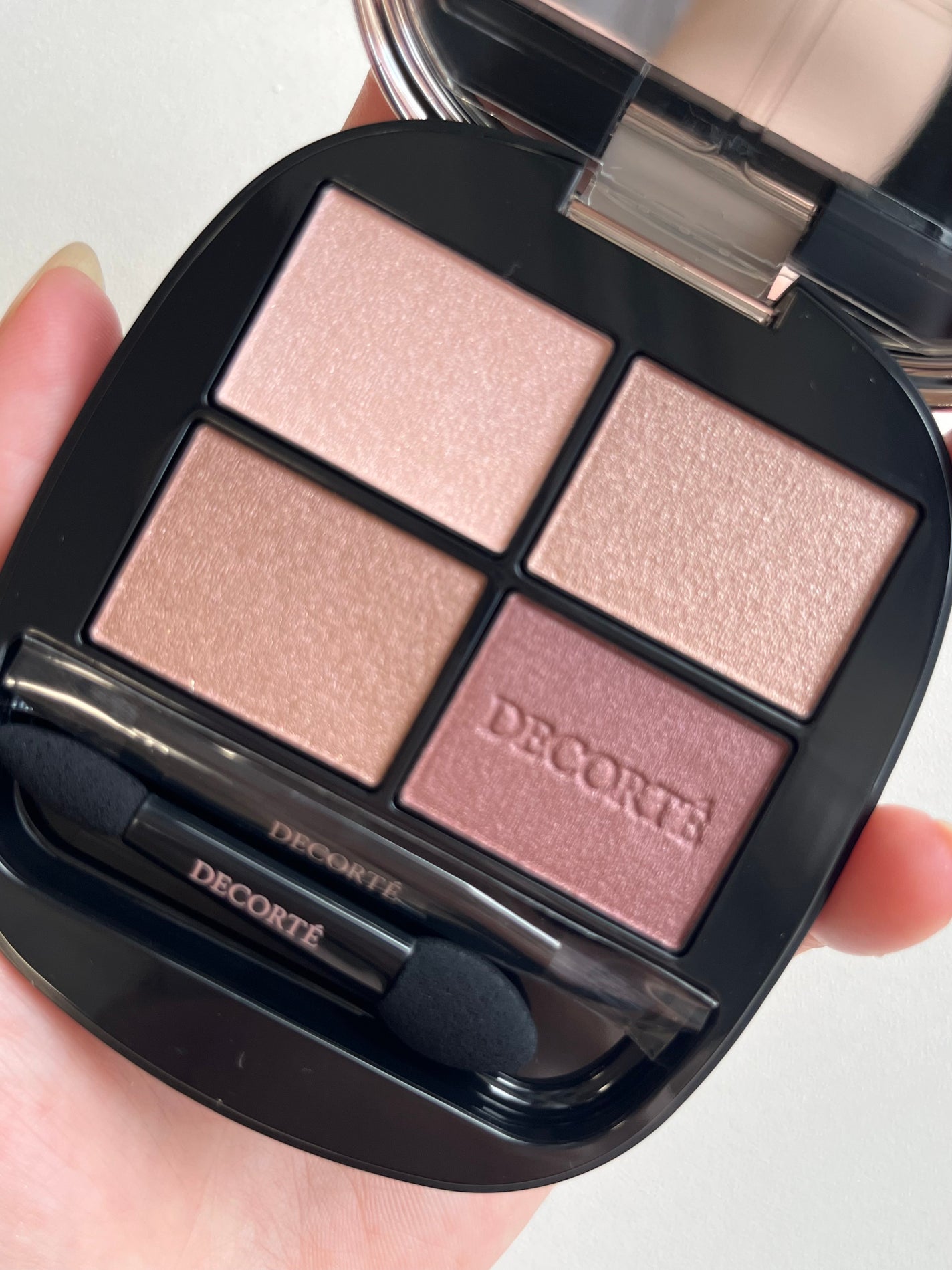 コスメデコルテ スキンシャドウ デザイニング パレット/DECORTÉ/アイシャドウパレットを使ったクチコミ(2枚目)