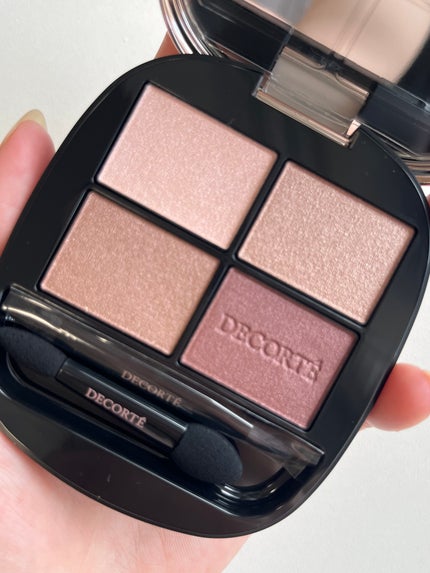 コスメデコルテ スキンシャドウ デザイニング パレット 04 Ballerina/DECORTÉ/アイシャドウパレットを使ったクチコミ(2枚目)