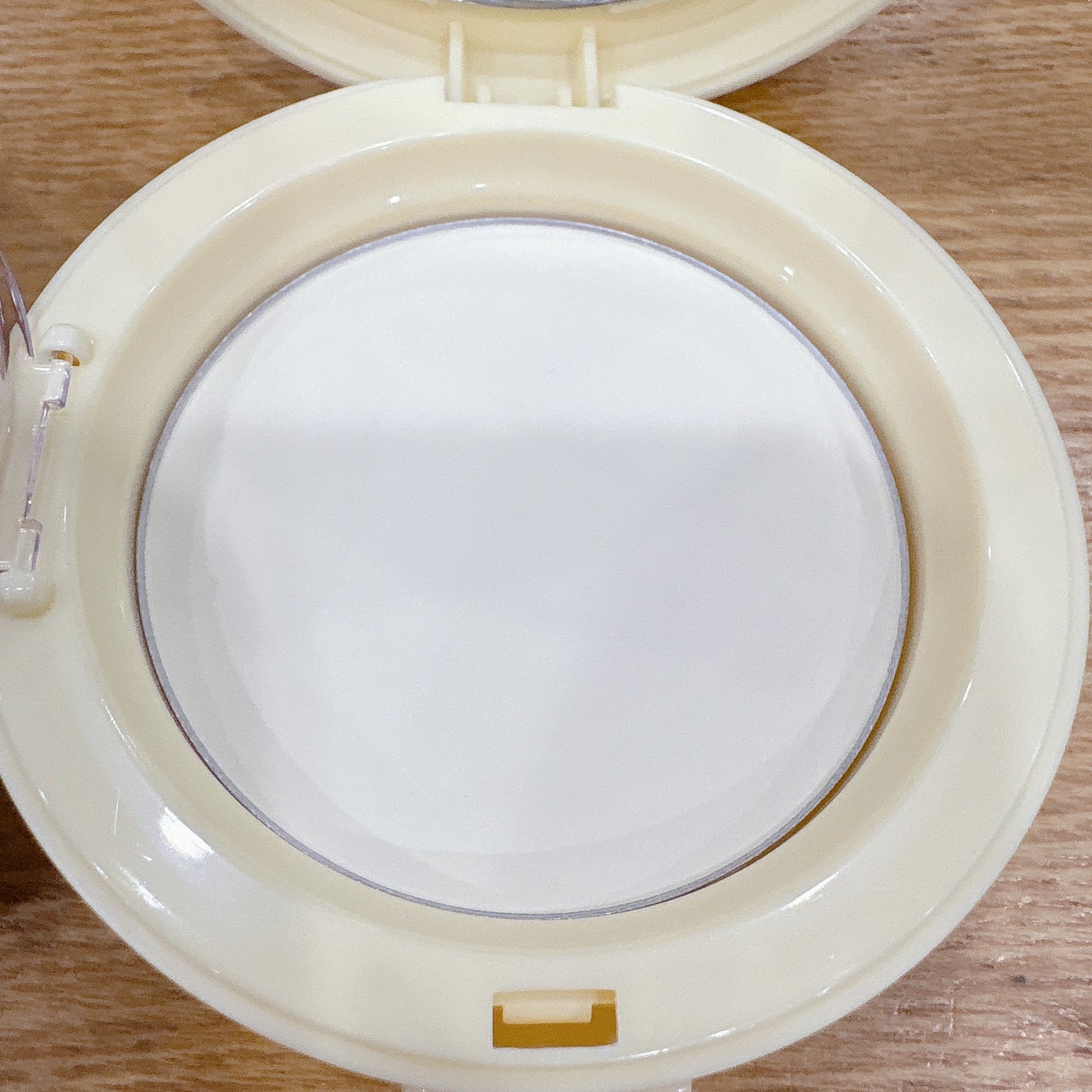 プロフォトフィニッシャー/LUNA/プレストパウダーを使ったクチコミ(4枚目)