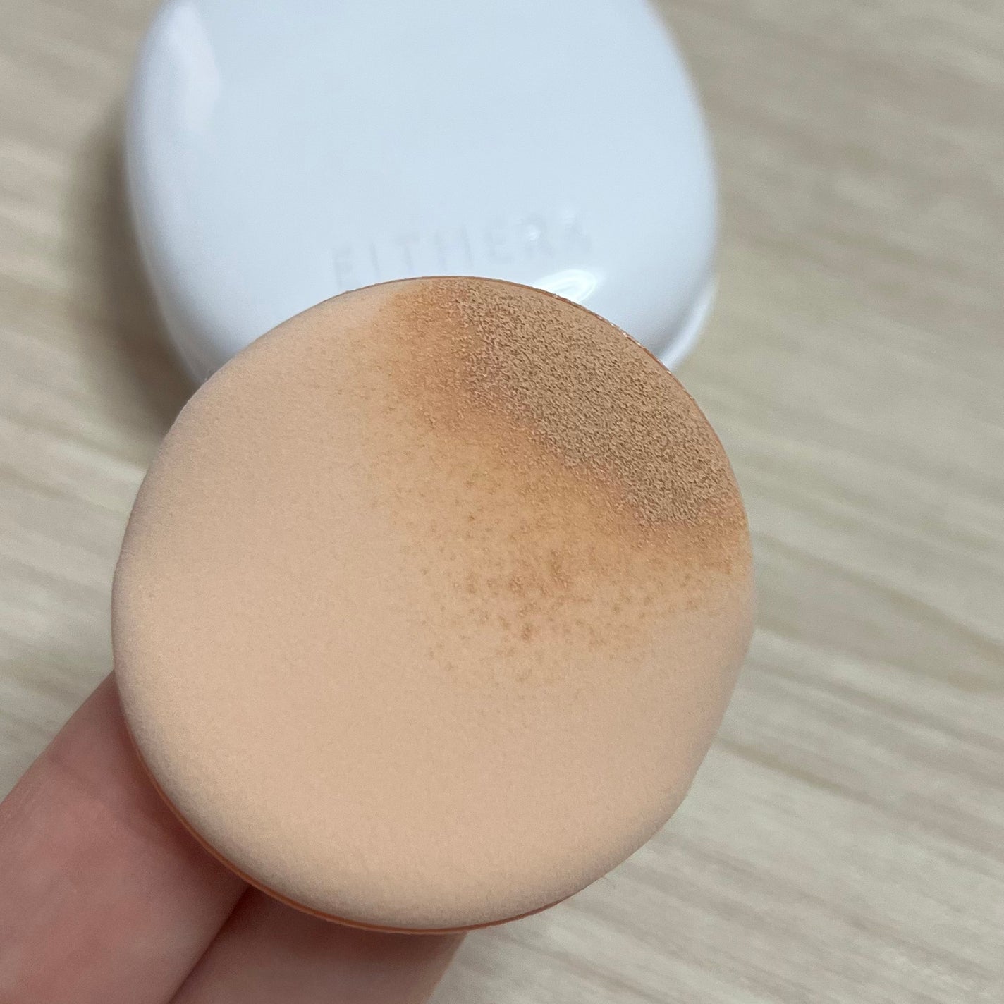 プベルグロウクッション ミニ/EITHER&/クッションファンデーションを使ったクチコミ(5枚目)