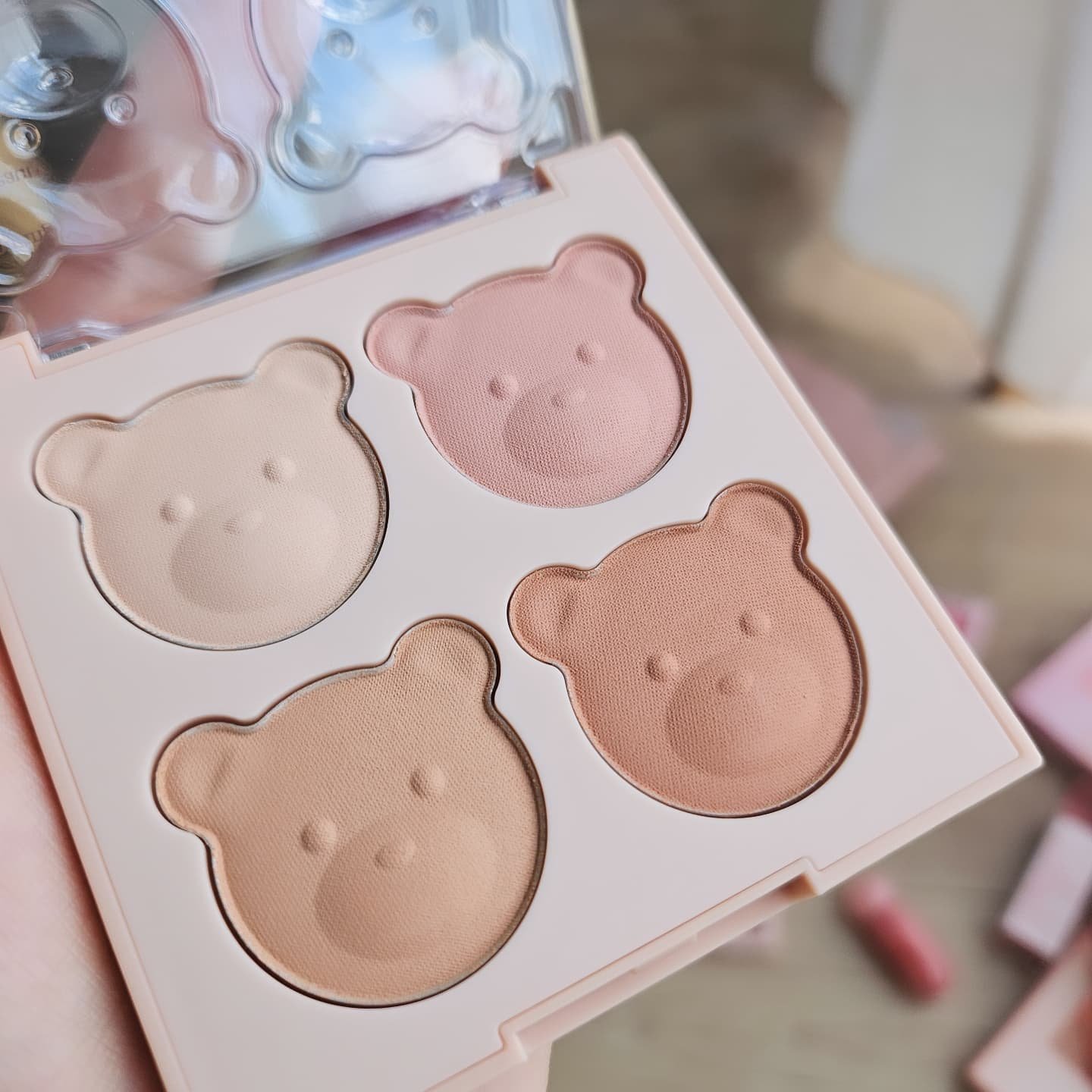 ブレンディングムードチーク 16 ブラウンベア/dasique/パウダーチークを使ったクチコミ（2枚目）