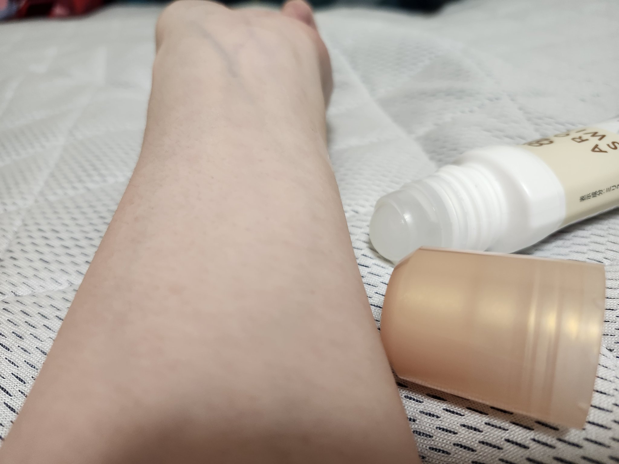 8x4 アロマスイッチ ロールオン マンハッタンリネンの香り/８ｘ４/デオドラント・制汗剤を使ったクチコミ（3枚目）