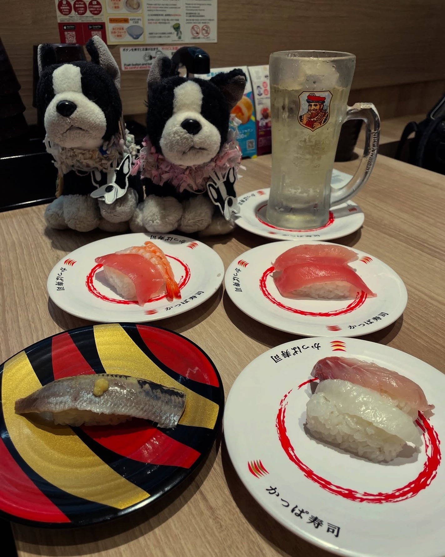 しのち☀️ on LIPS 「ナルトとにごやんのほっこり二人旅今回は初めてのかっぱ寿司🍣お寿..」(1枚目)