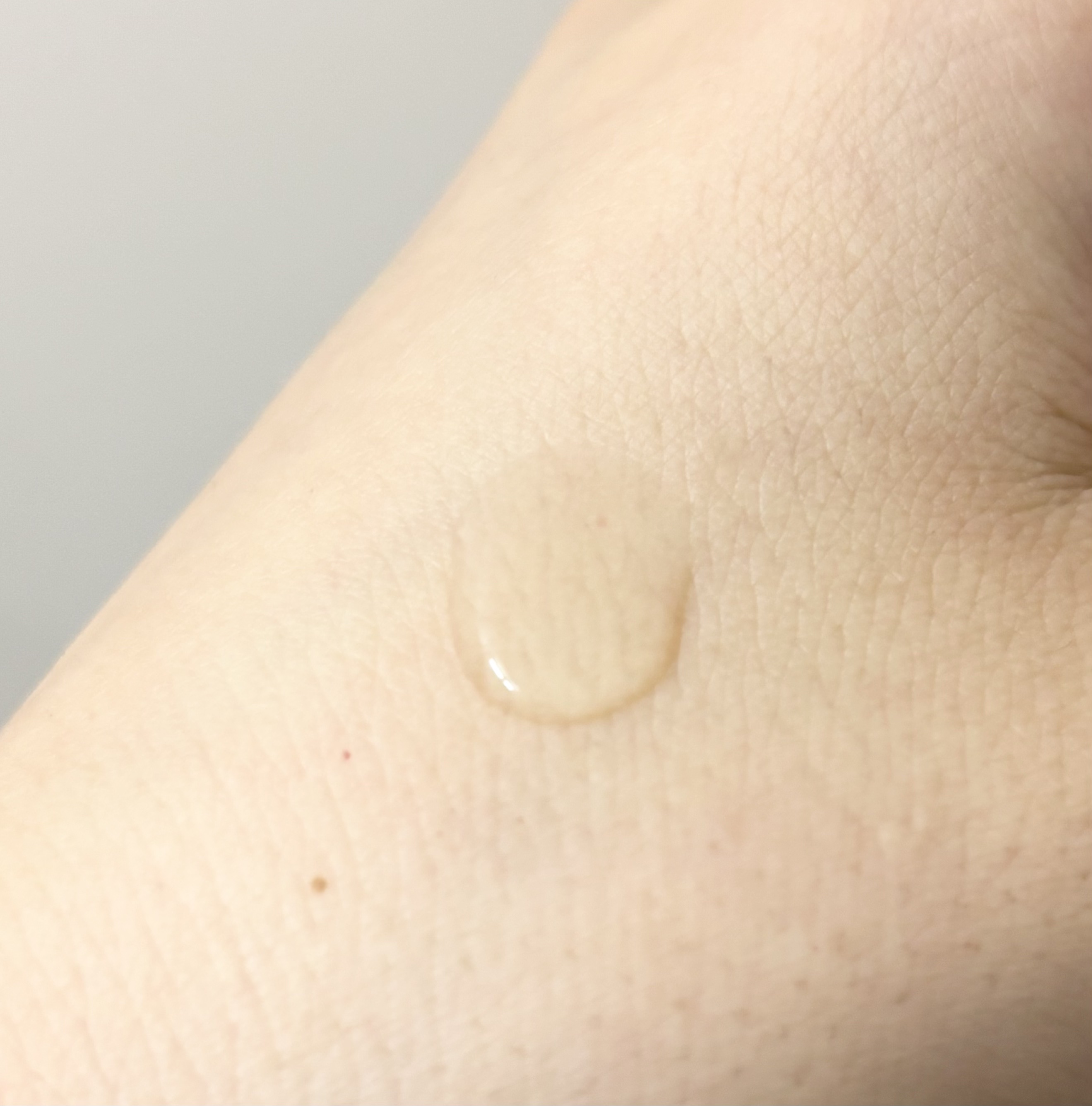 スキンブースティングフォルテセラム/essenciel/美容液を使ったクチコミ（2枚目）