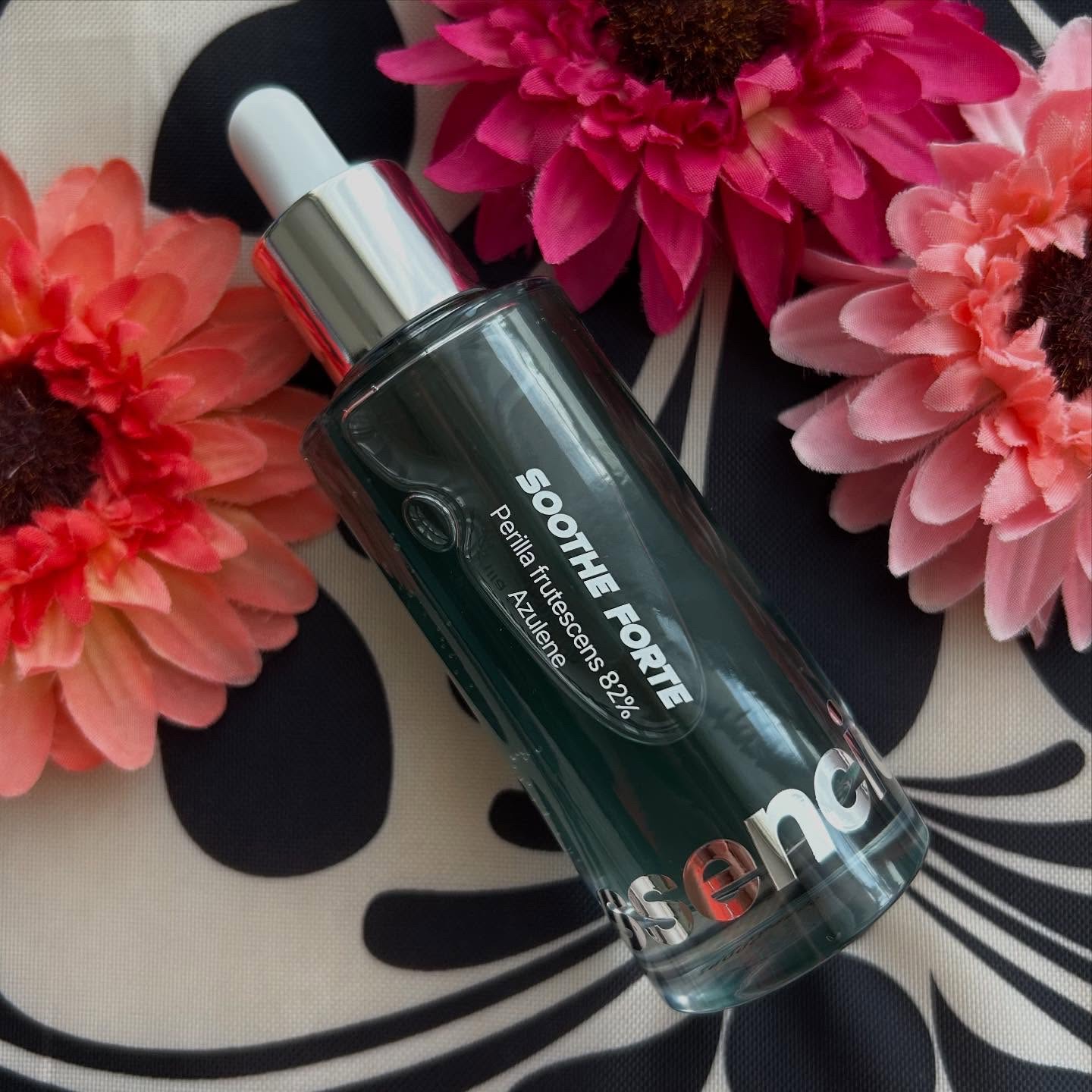 SOOTHE FORTE SERUM/essenciel/ブースター・導入液を使ったクチコミ（2枚目）