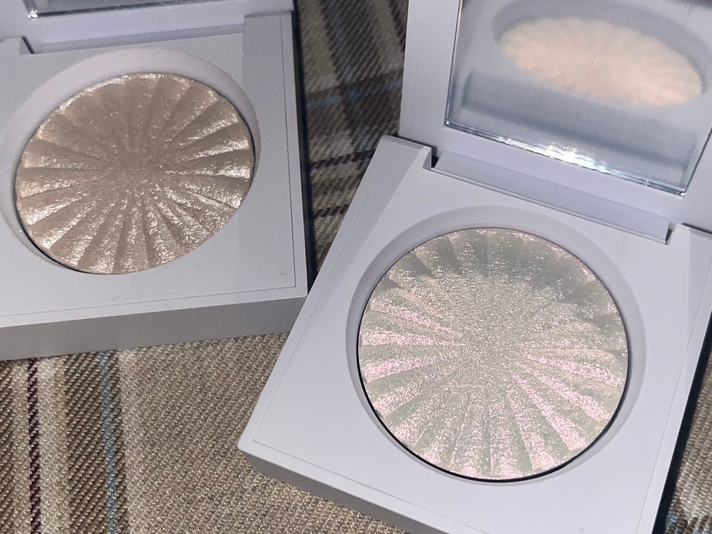 OFRA mini Highlighter/Ofra Cosmetics/パウダーハイライトを使ったクチコミ(1枚目)