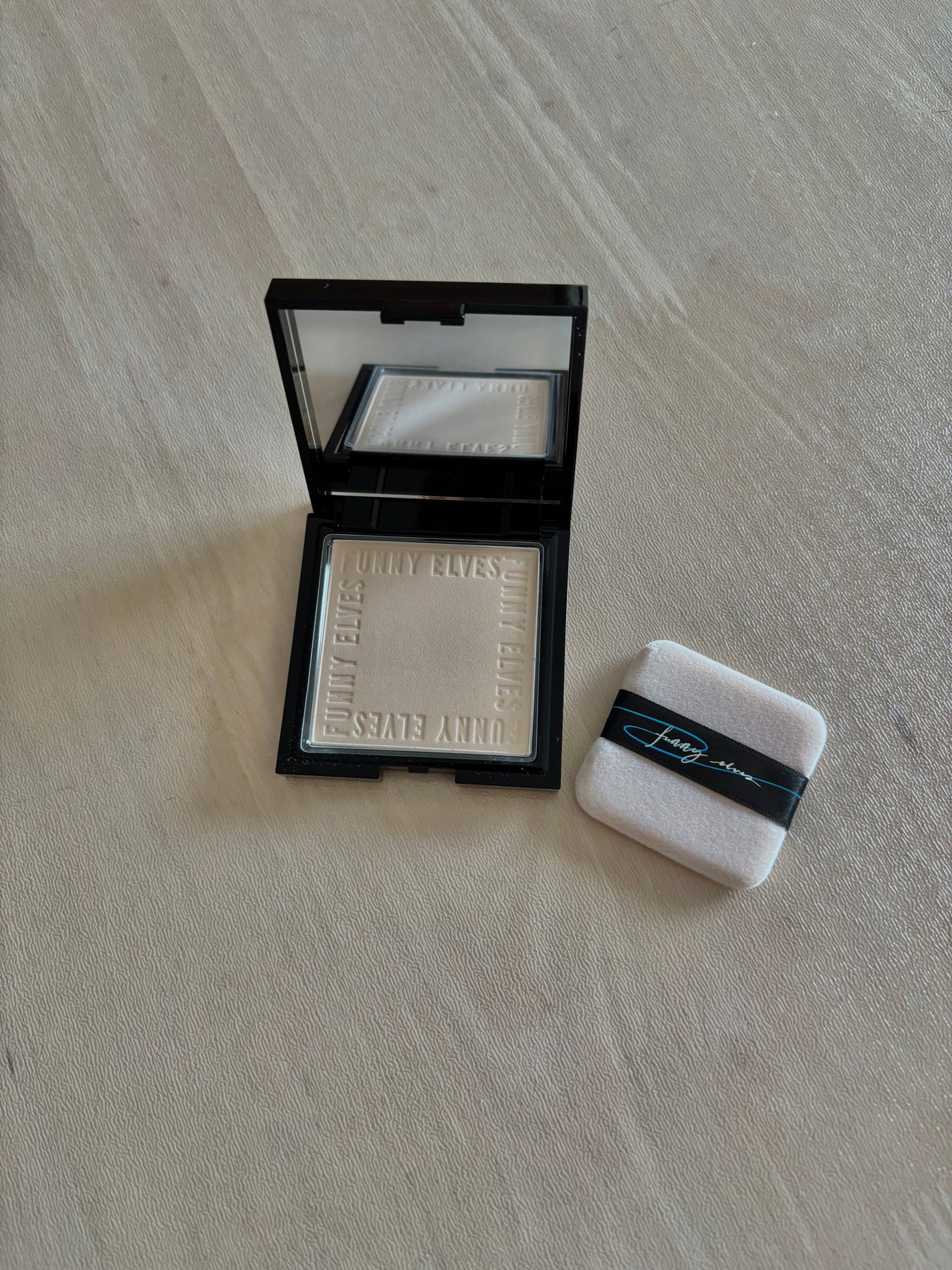 UVソフトマットプレストパウダー/FUNNY ELVES方里/プレストパウダーを使ったクチコミ(1枚目)