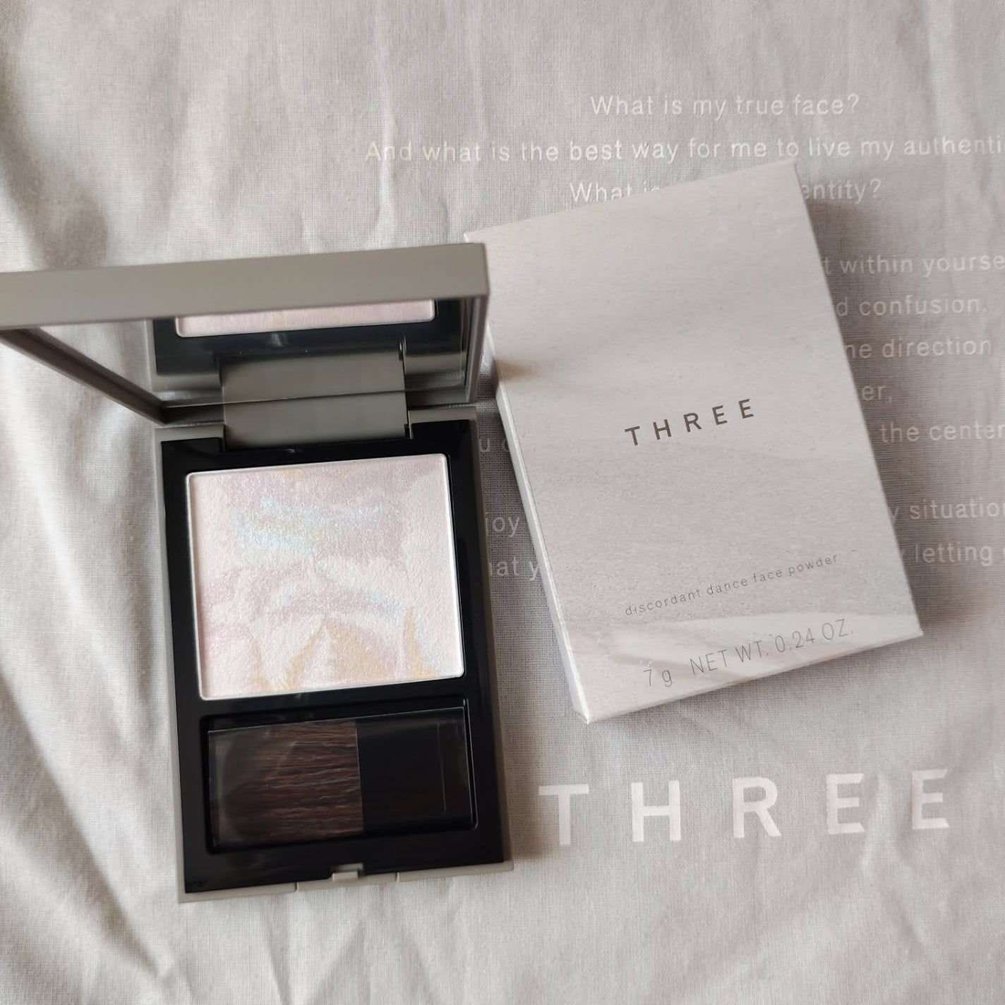 THREE シマリング グロー デュオ/THREE/クリームハイライトを使ったクチコミ(10枚目)