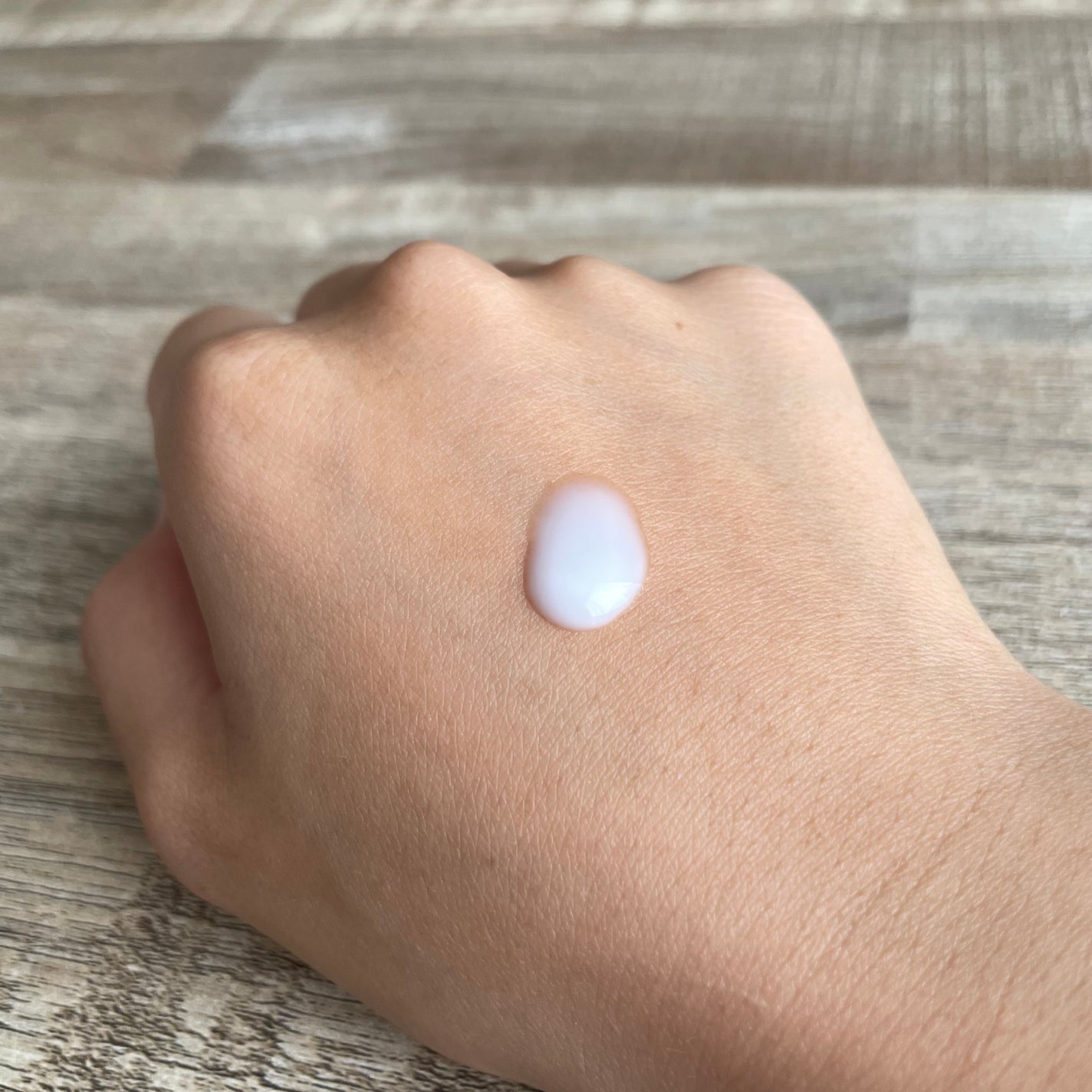 トリートメントミルク(ブライトニング) しっとり/アクアレーベル/乳液を使ったクチコミ(4枚目)