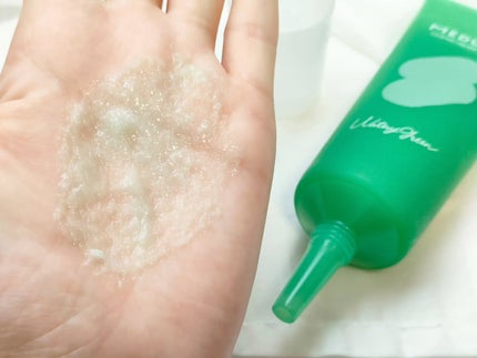 MEDULLA CLEAR HEAD SCRUB ウォータリーグリーン(薬用クリアヘッドスクラブ)/MEDULLA/ヘッドスクラブを使ったクチコミ(4枚目)