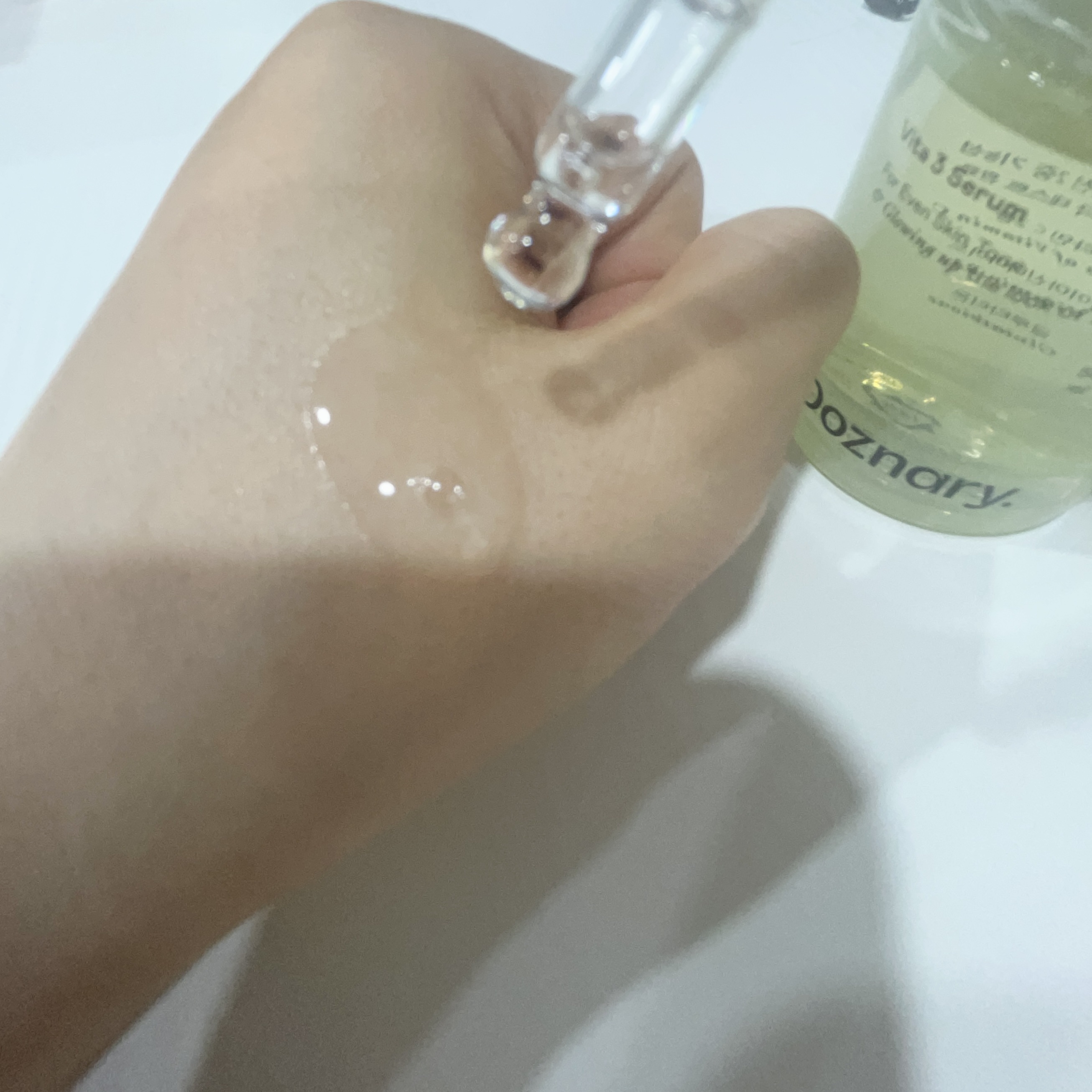 ビタ3セラム/オーズナリー/美容液を使ったクチコミ（2枚目）