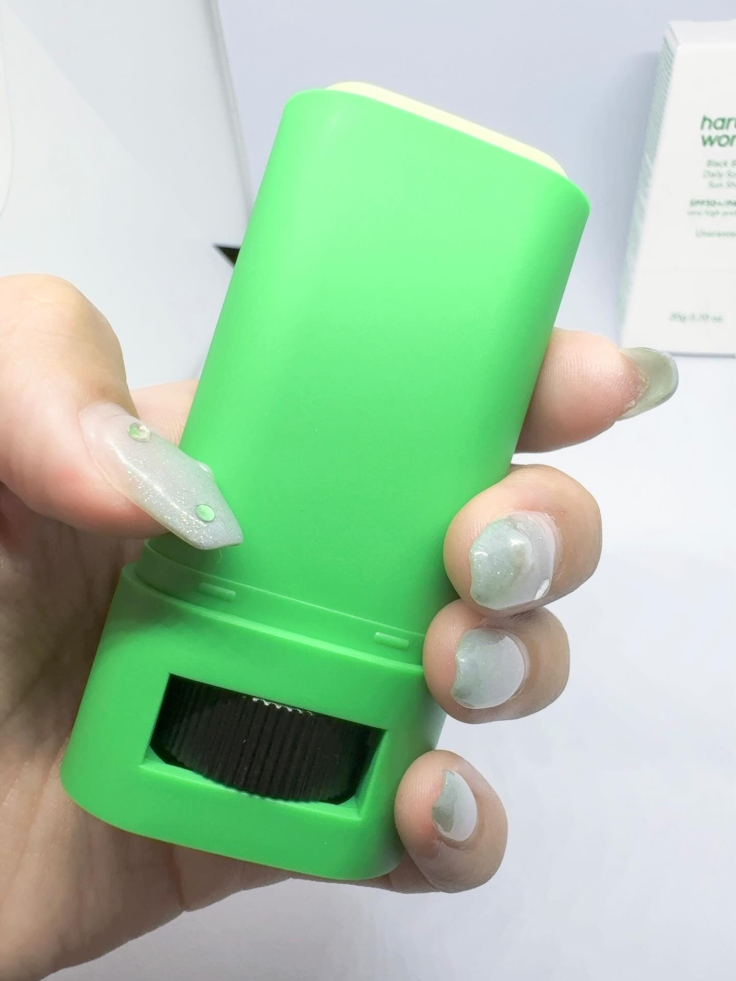 haruharu wonder ブラックバンブーデイリー スージングサンシールド 20g SPF 50+/PA++++のクチコミ「【PR】夏の“焼かない肌”は、ハルハルで守る🍃

日差しが強くなる季節、
肌にやさしくてしっか.....」（3枚目）