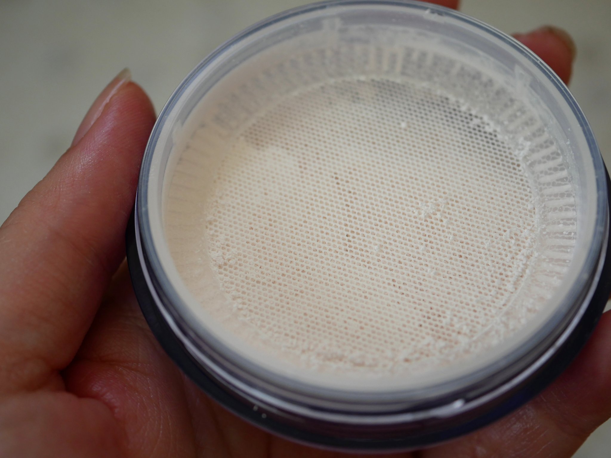 ラスティング クラリティ ルースパウダー/est/ルースパウダーを使ったクチコミ（2枚目）